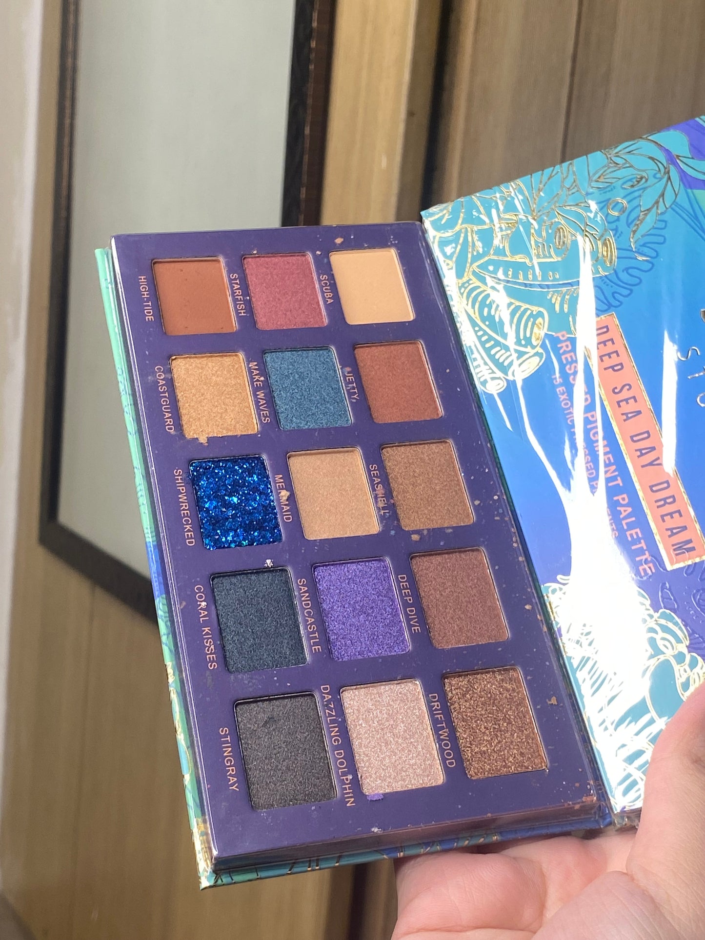 Starlit Studio Deep Sea Day Dream Pressed Pigment Palette 15 Exotic Pressed Pigments