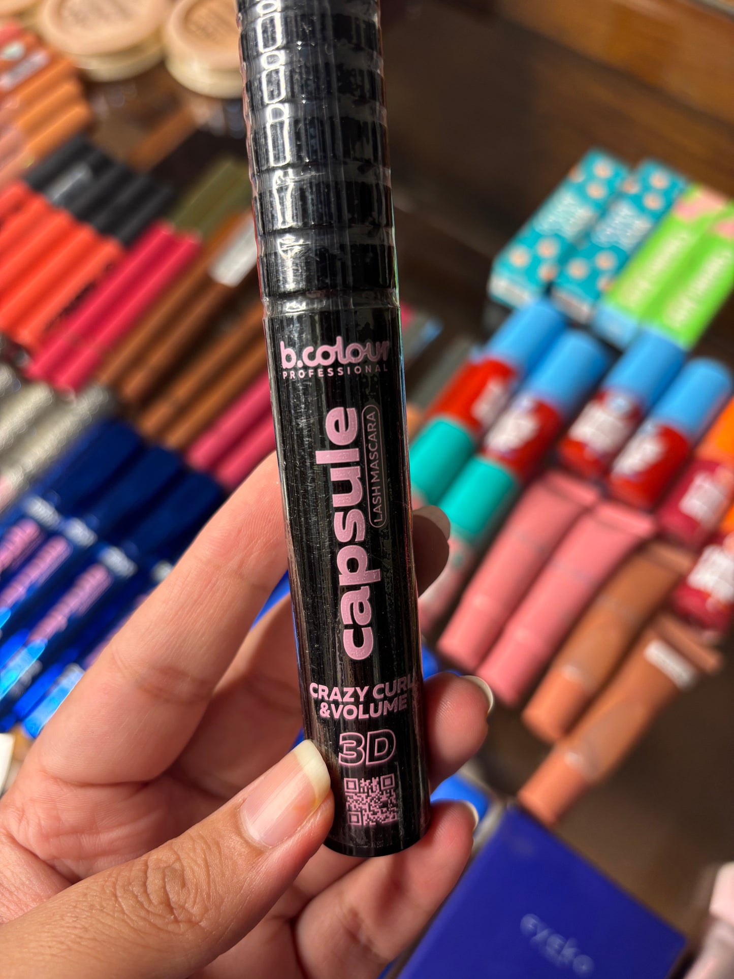 b.colour capsule crazy curl & volume 3d mascara