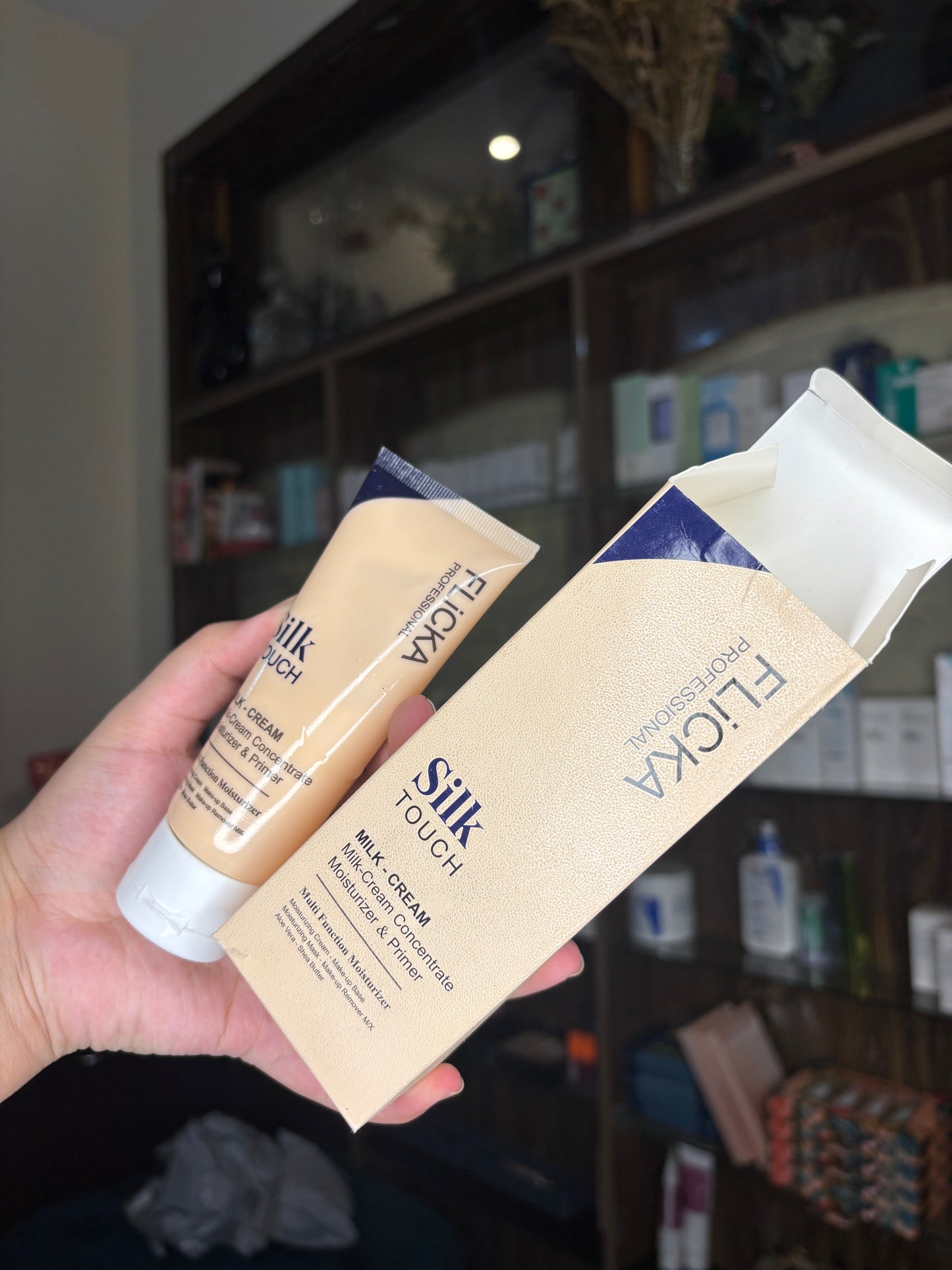 Flicka Silk Touch Moisturiser & Primer