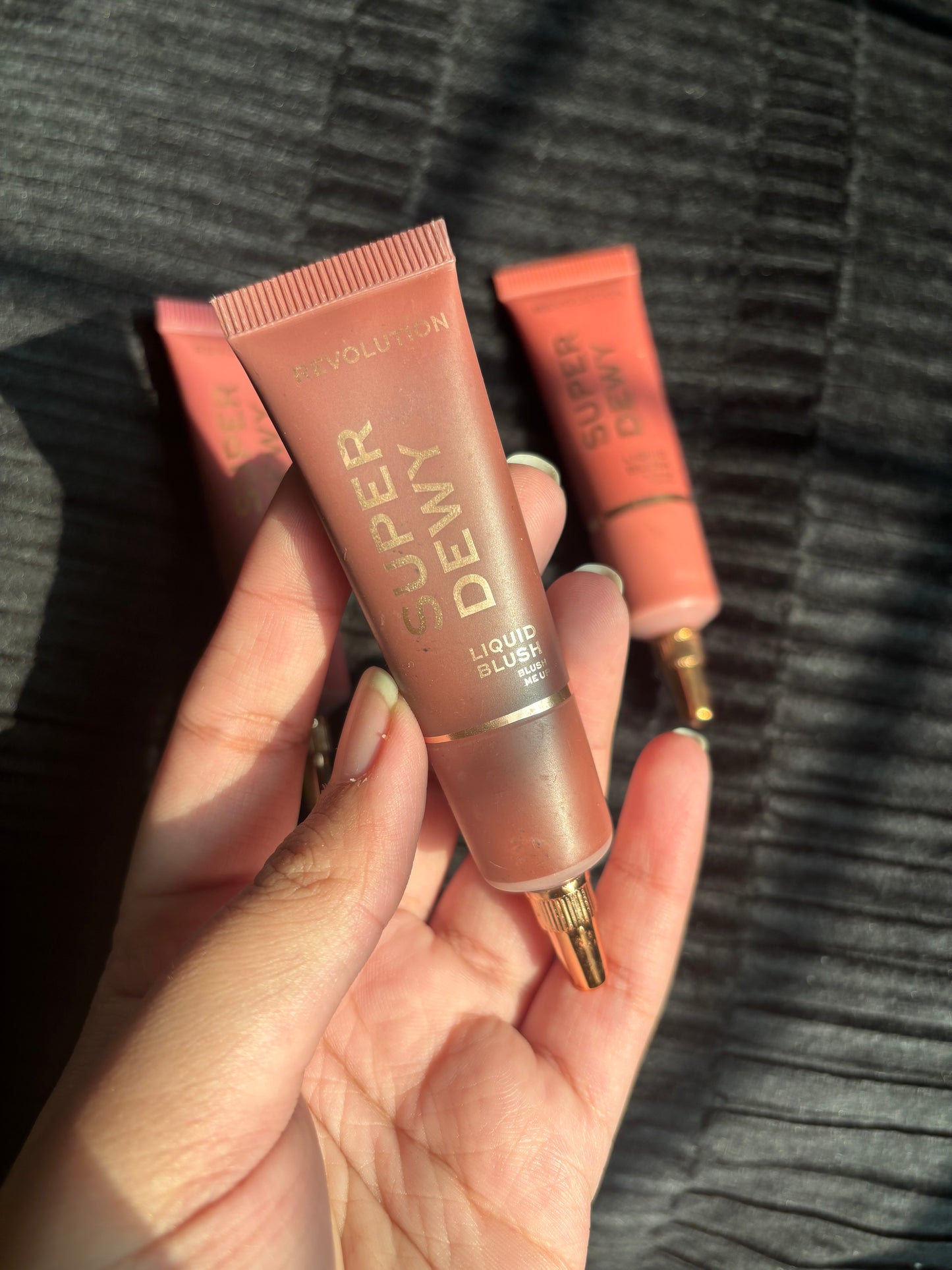 Revolution Super Dewy Liquid Blush