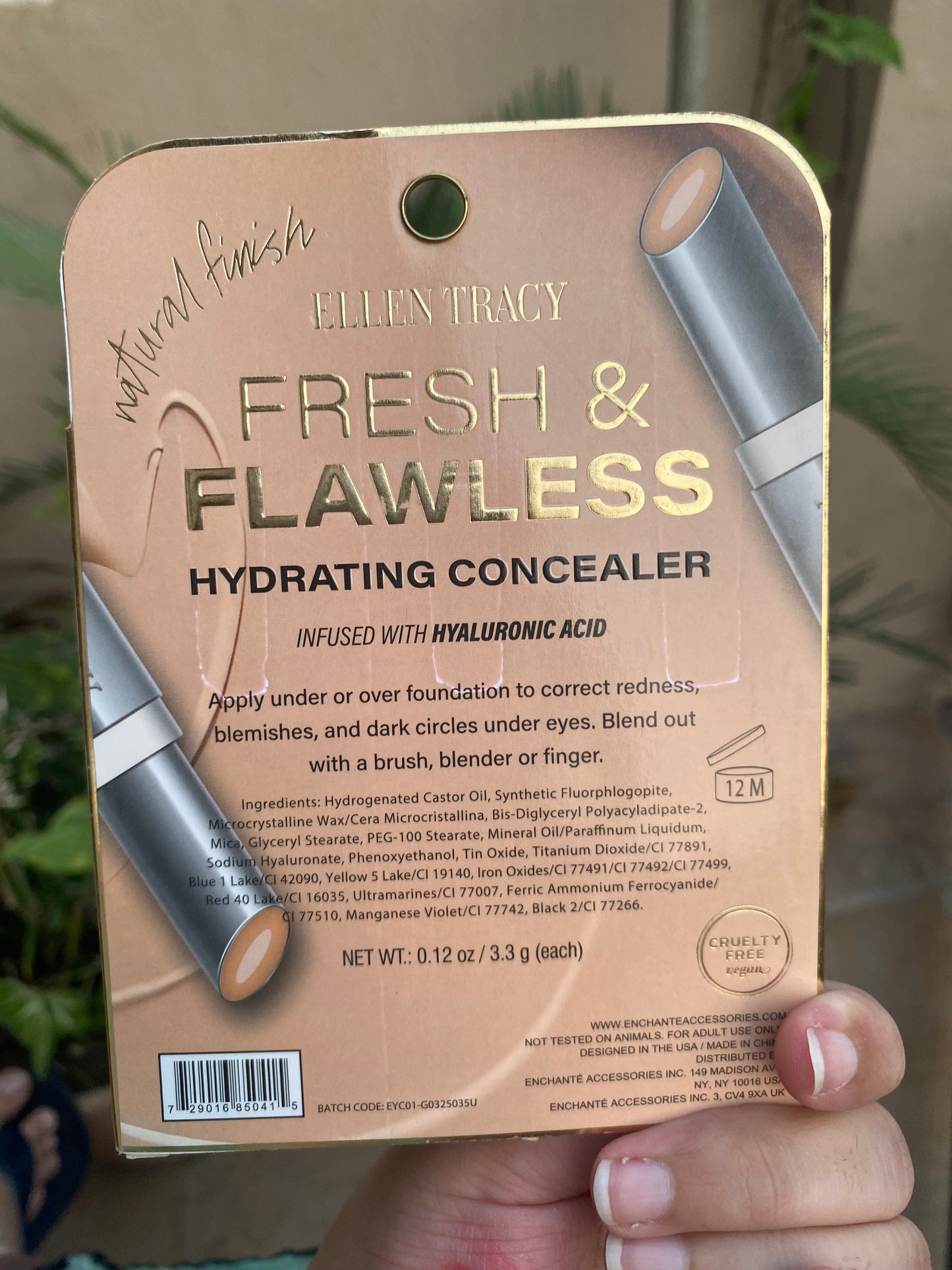 Ellen Tracy Fresh & Flawless Hydrating Concealer Duo Set in Shade Light Ivory
