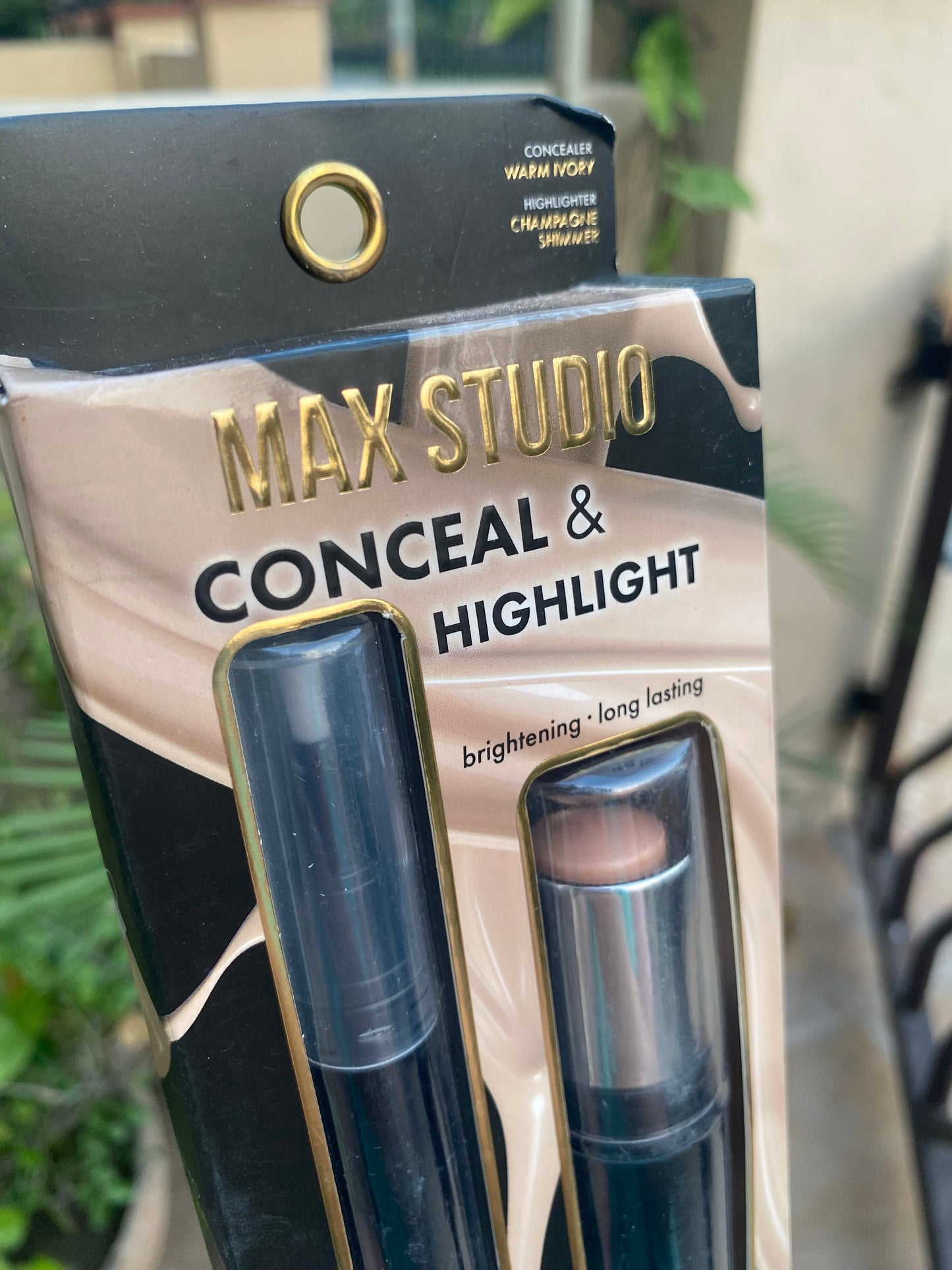 MAX STUDIO CONCEAL & HIGHLIGHT Set