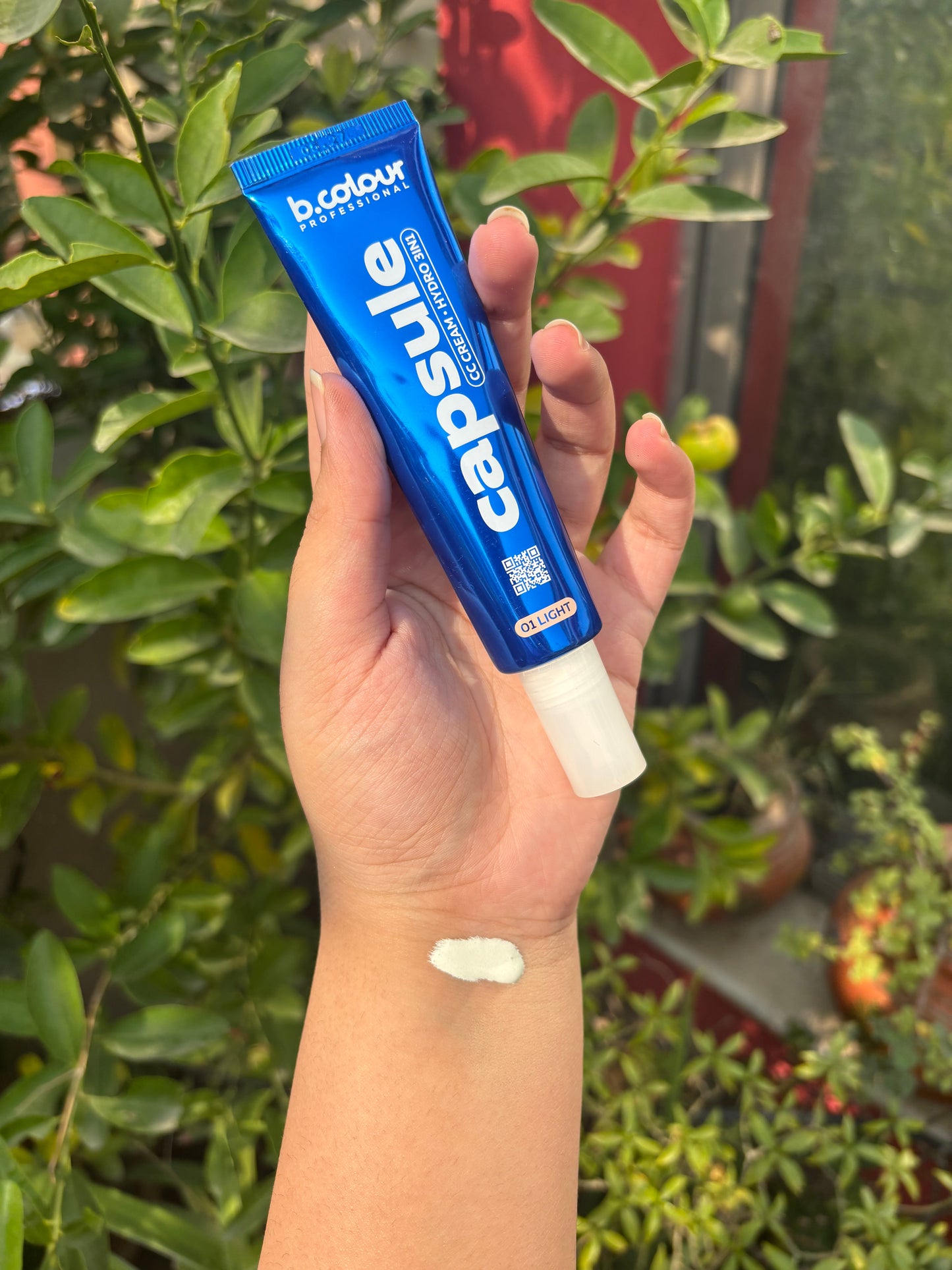 b.colour capsule cc cream hydro 3in1 shade 01 Light