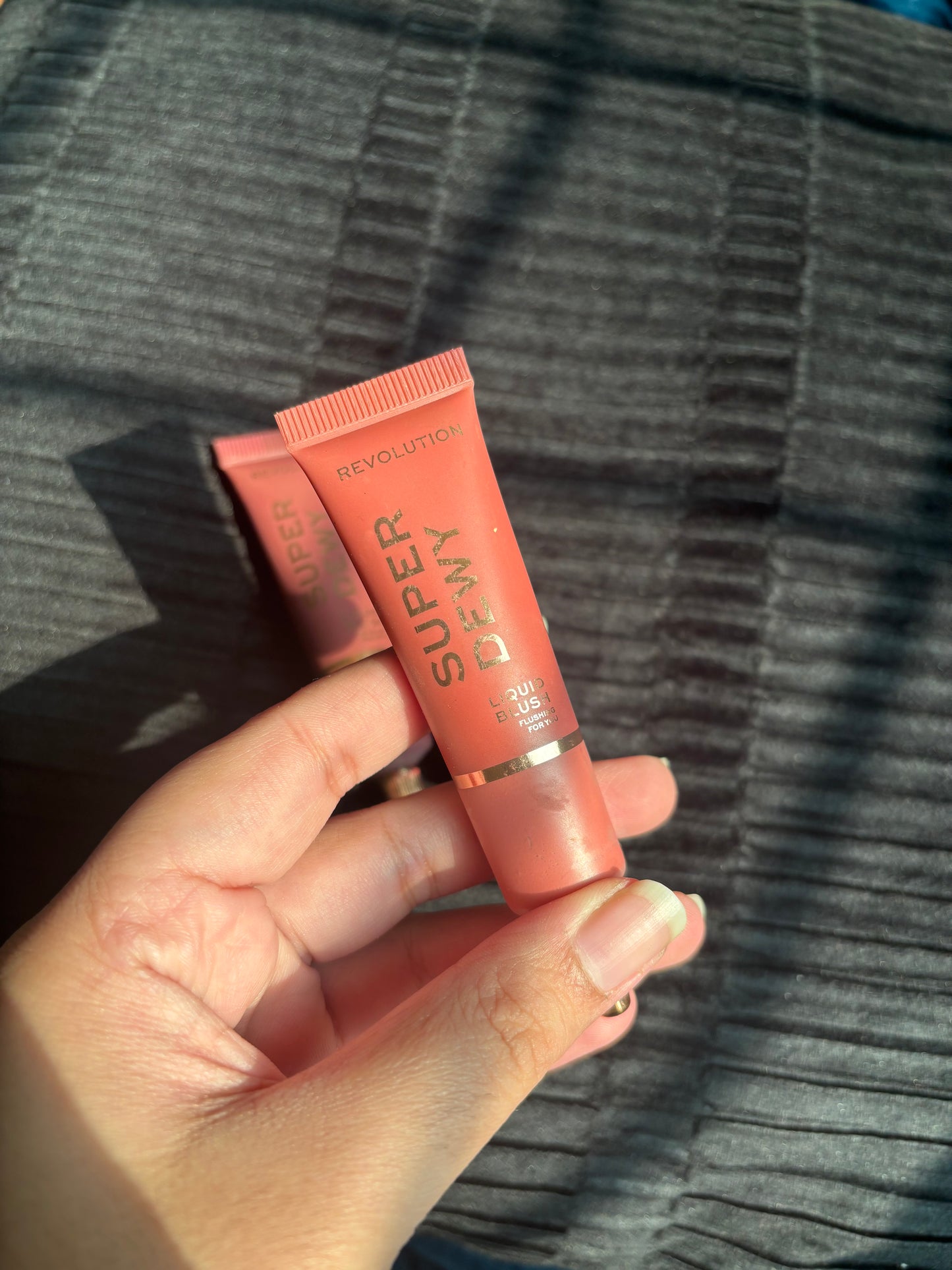 Revolution Super Dewy Liquid Blush