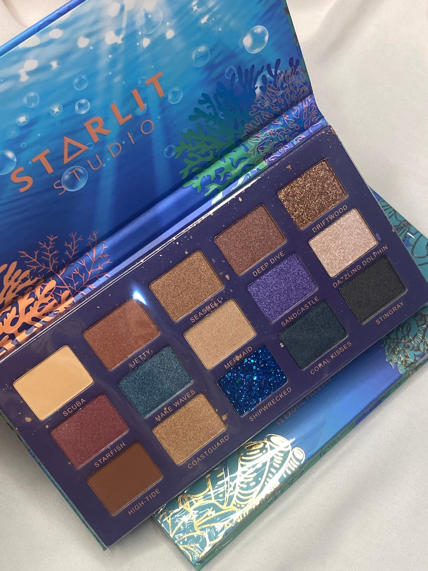 Starlit Studio Deep Sea Day Dream Pressed Pigment Palette 15 Exotic Pressed Pigments
