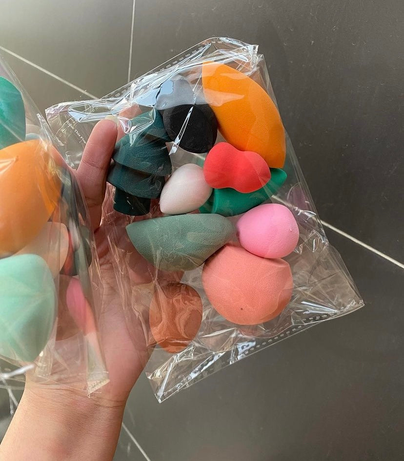 Pack of 10 Random Blenders / Puff / Sponge