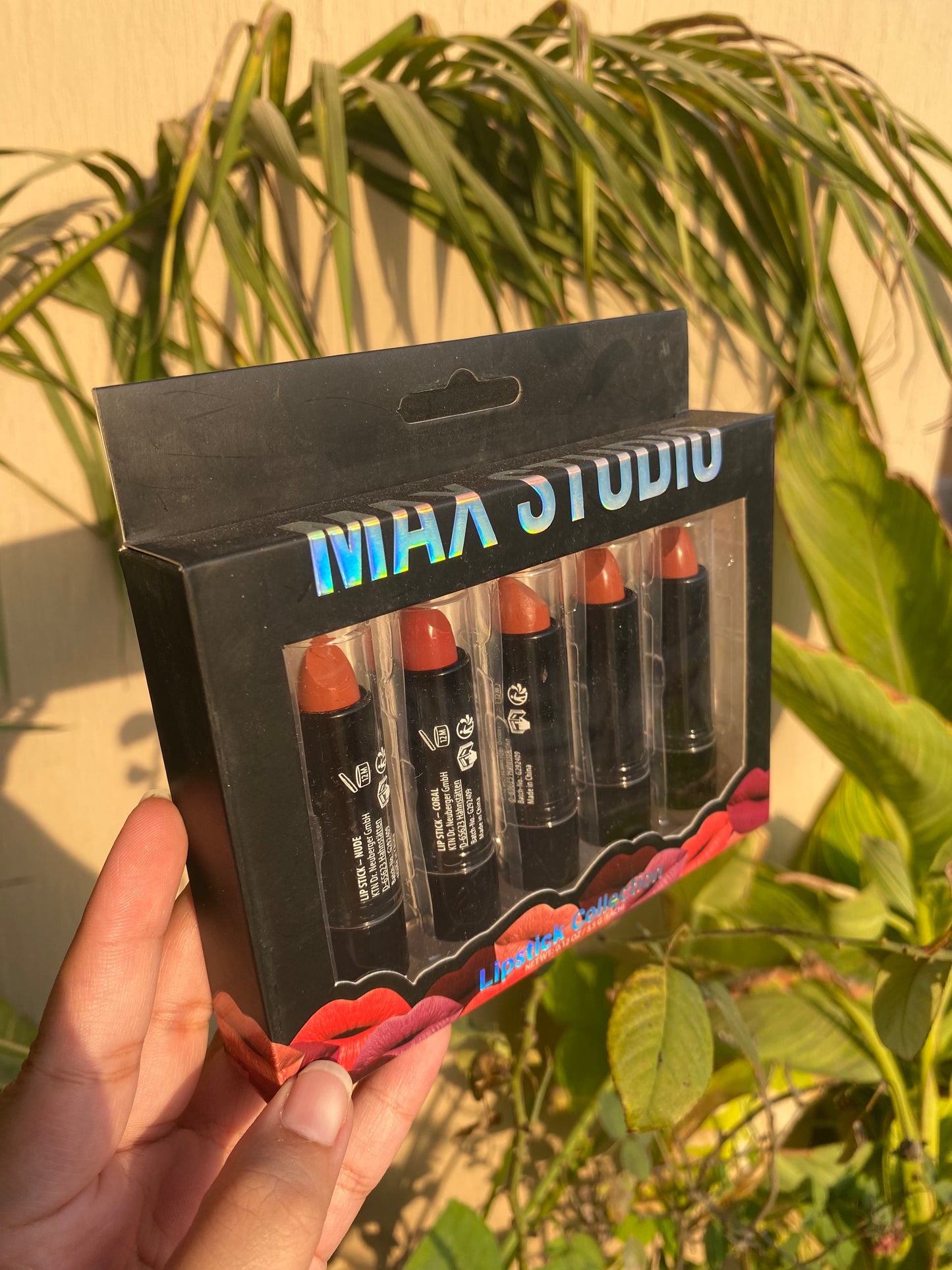 Max Studio Set of 5 Bullet Lipsticks Cream Formula