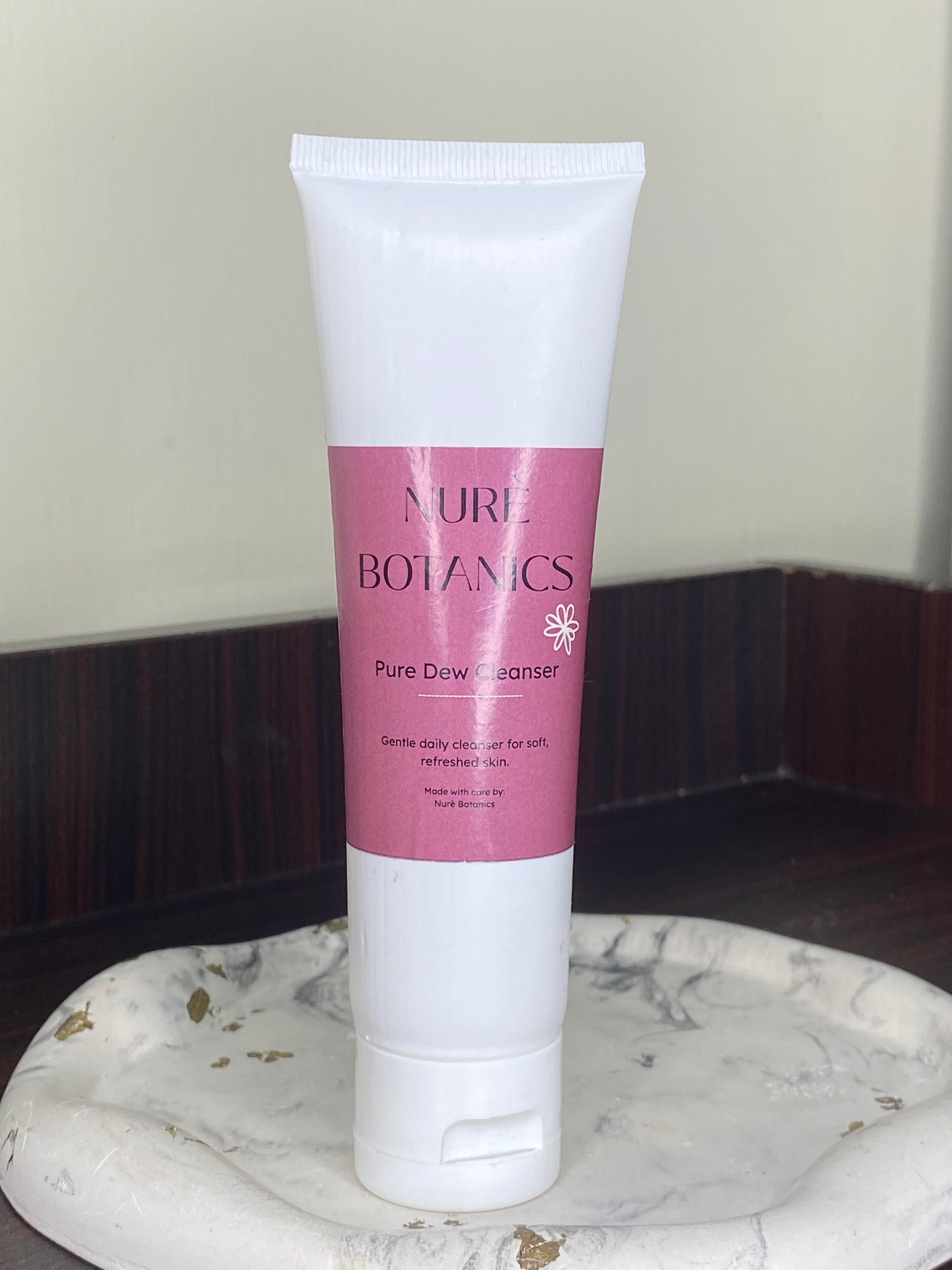 Nure Botanics Pure Dew Cleanser