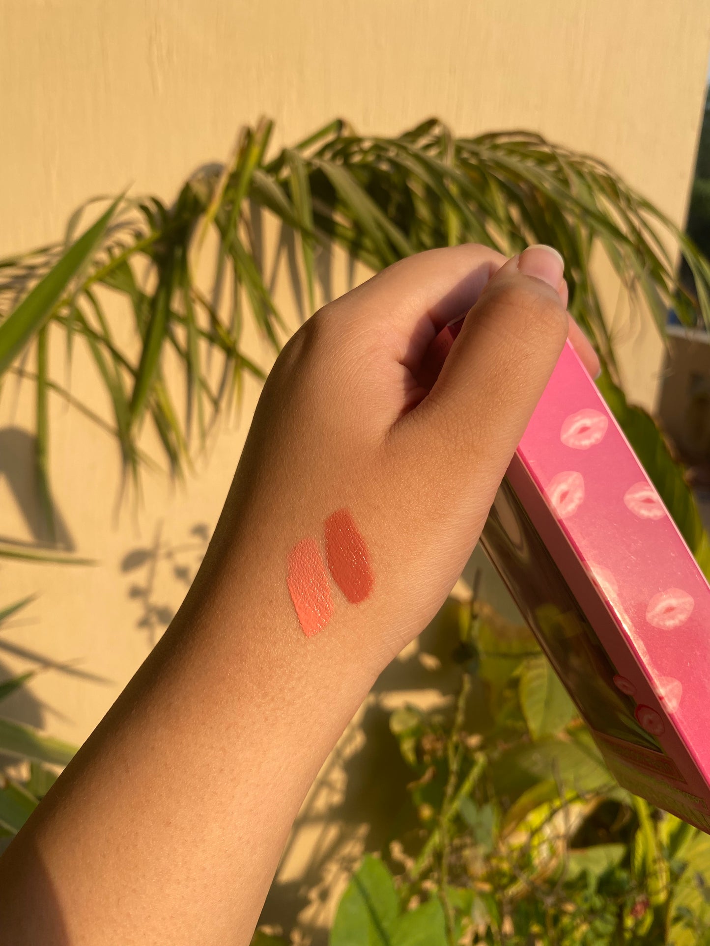 Pack of Tinted Lip Oil Duo So Kissable Lip Gloss