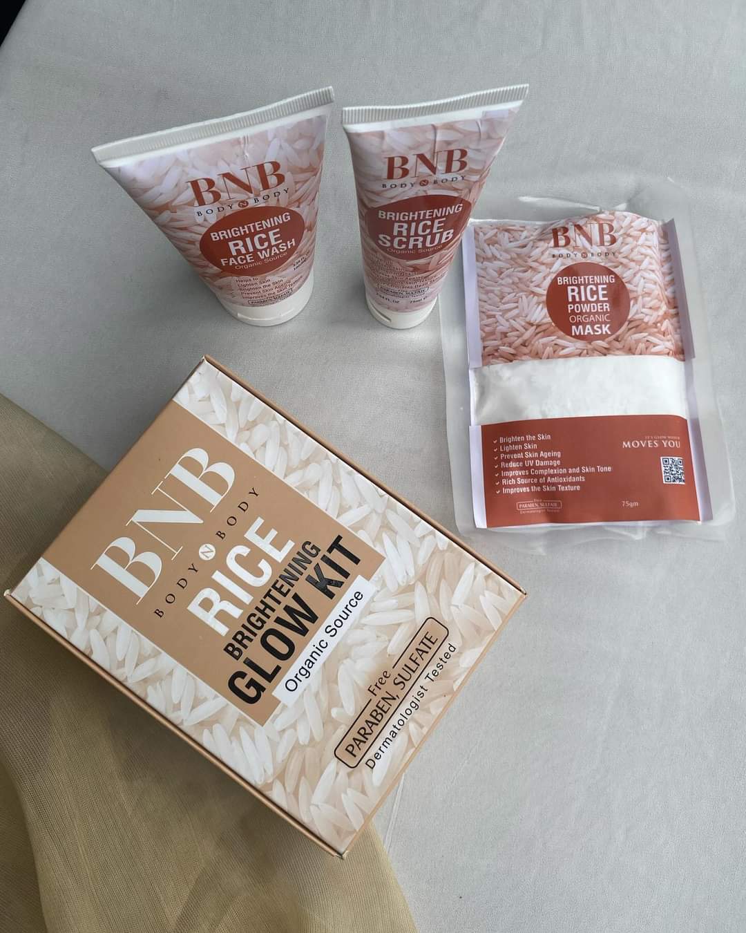 BNB Rice Brightening Glow Kit