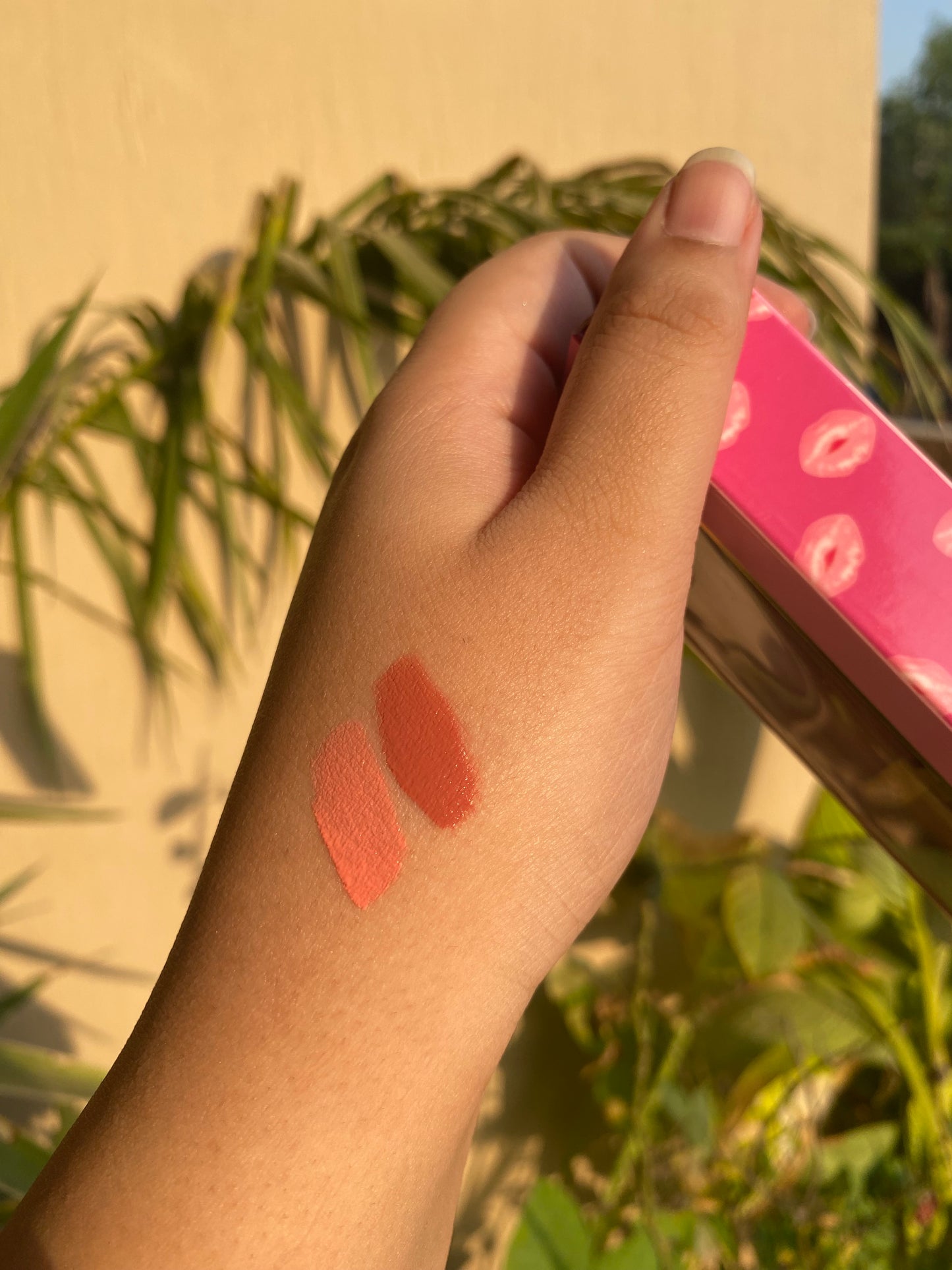 Pack of Tinted Lip Oil Duo So Kissable Lip Gloss