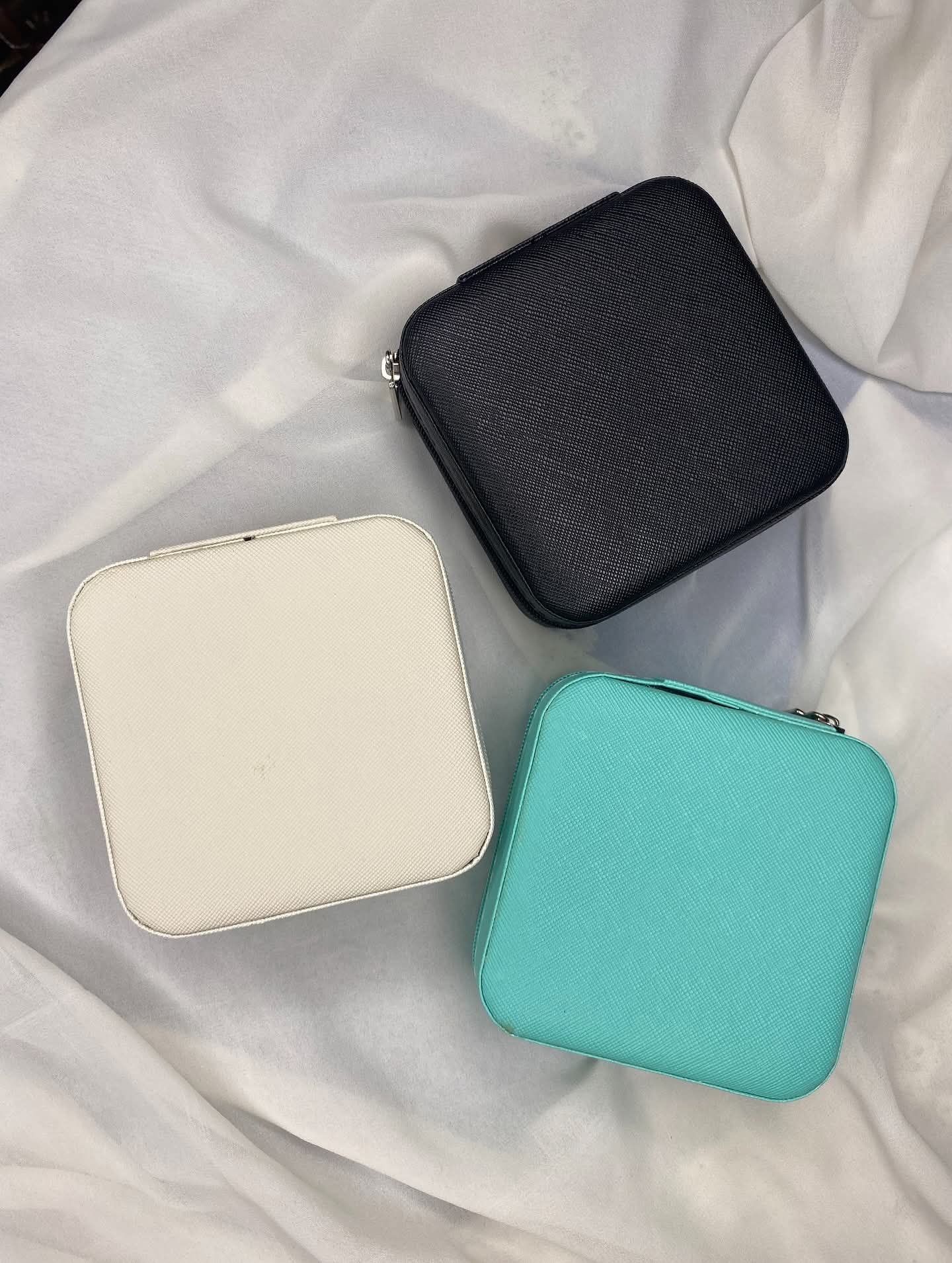 Jewellery storage box