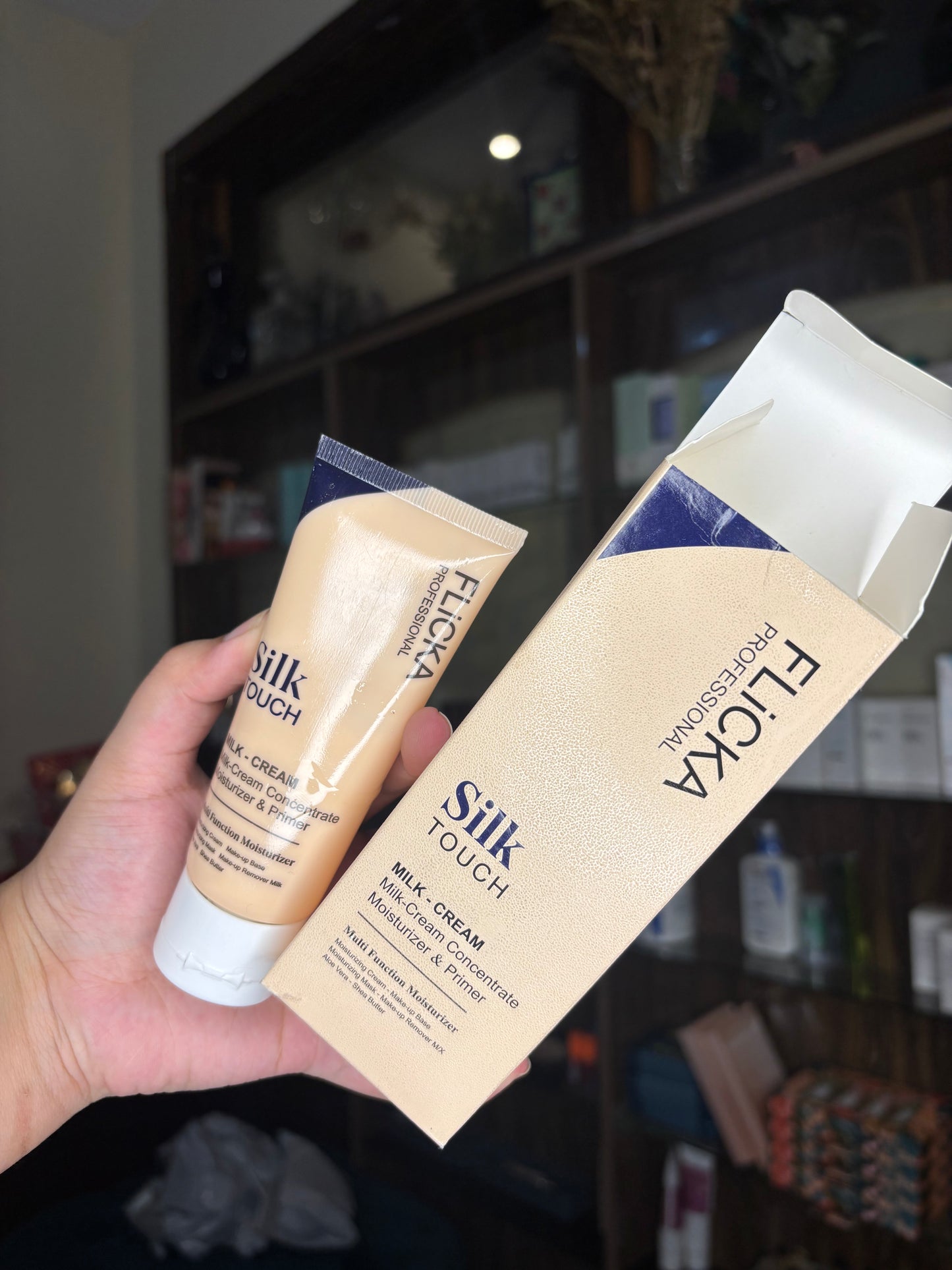 Flicka Silk Touch Moisturiser & Primer
