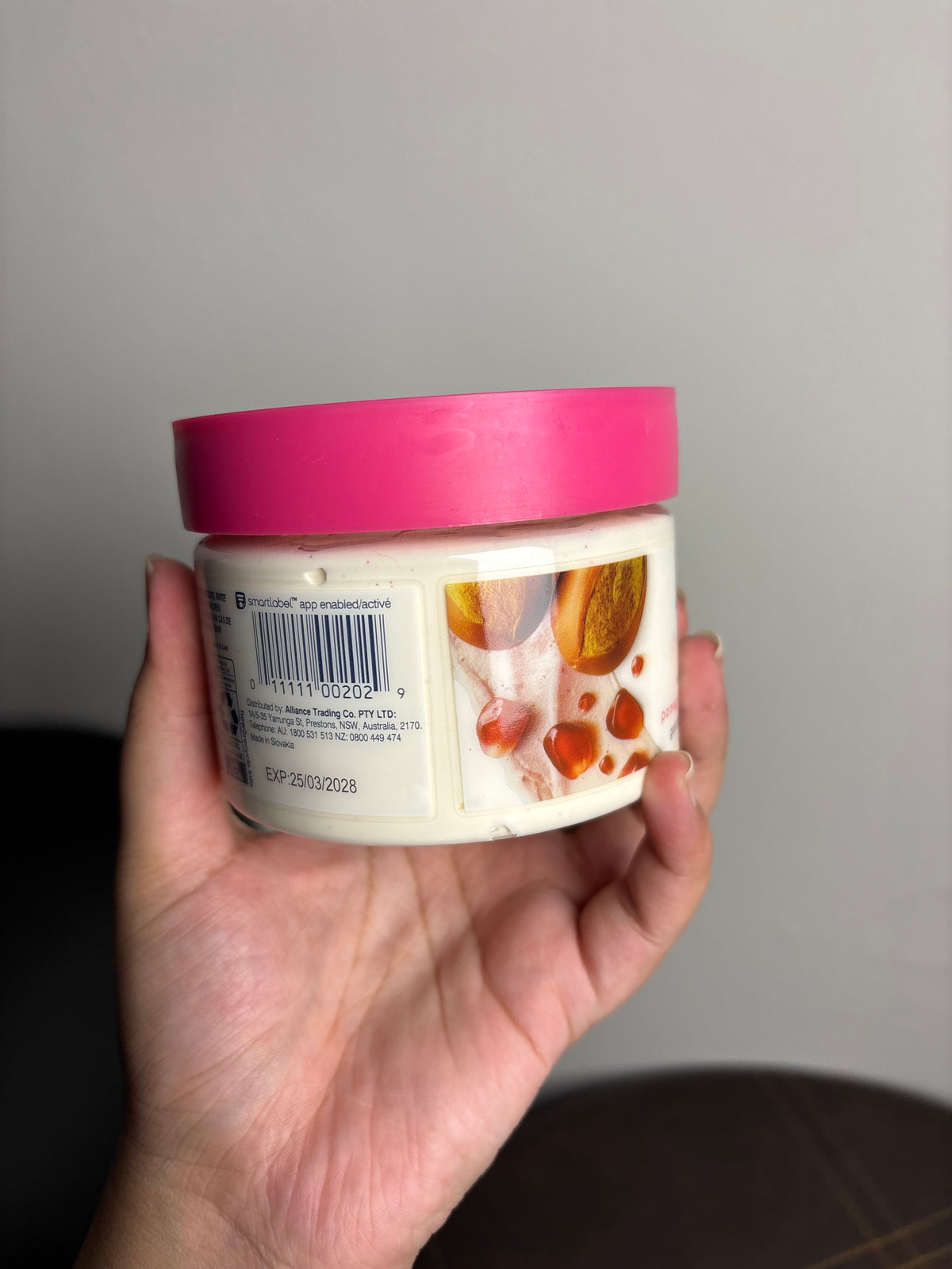 Dove Exfoliating Body Polish Pomegranate Seeds & Shea Butter