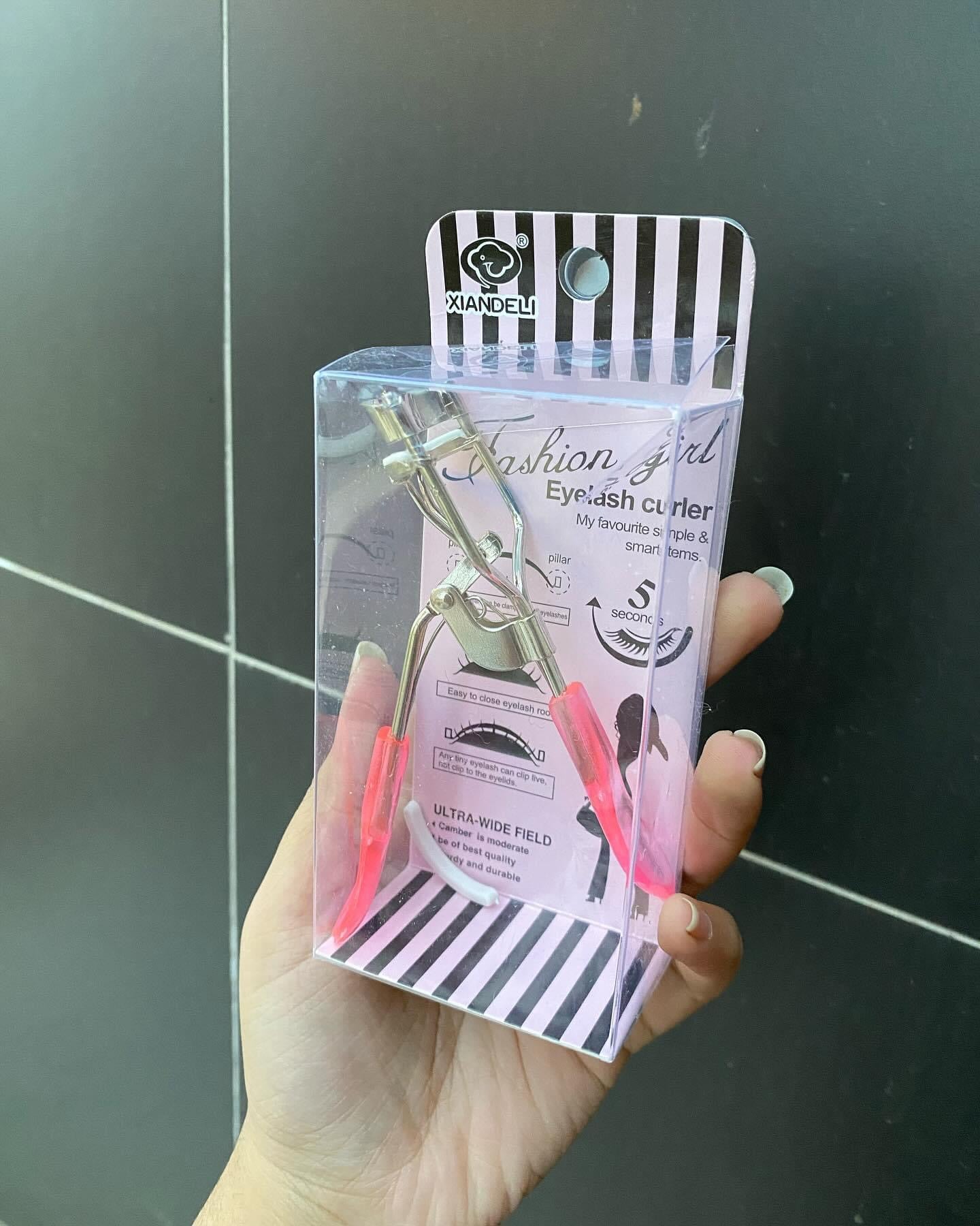 Eyelash Curler