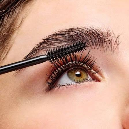 Essence Call Me Queen Dramatic False Lash Effect Mascara | Volumizing & Lengthening Mascara