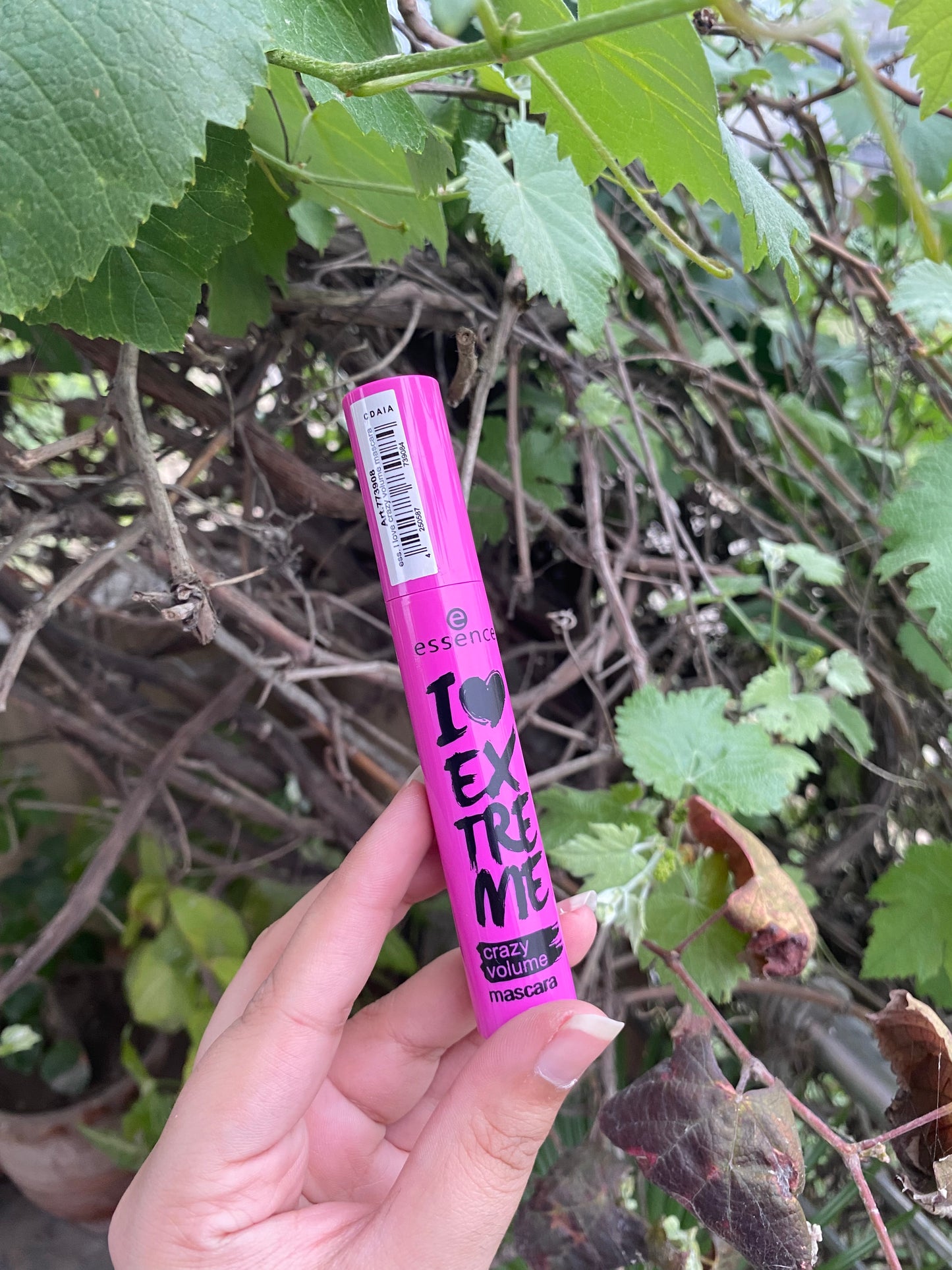 Essence I ❤️ Extreme Crazy Volume Mascara