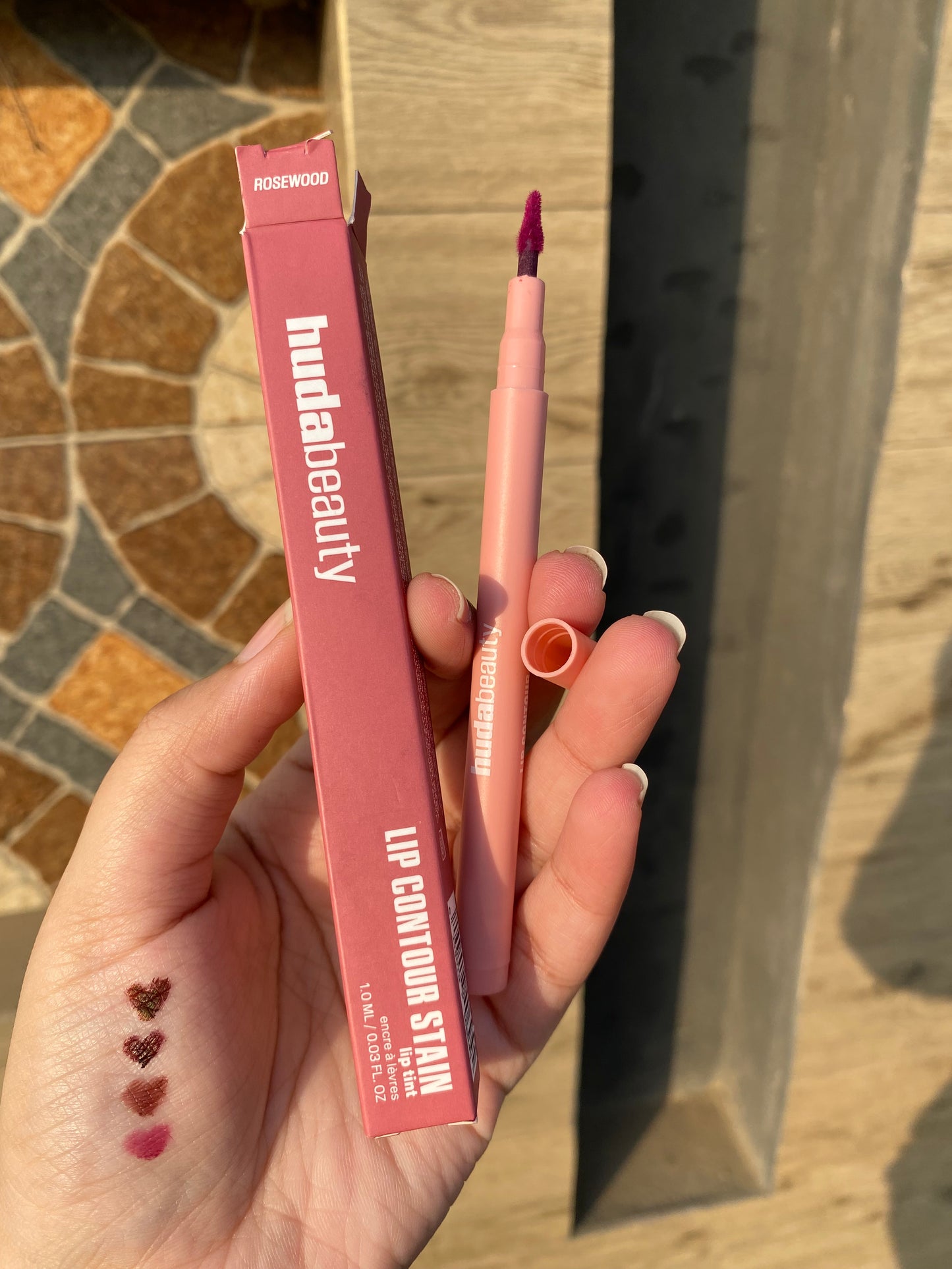 Huda Beauty Lip Contour Stain