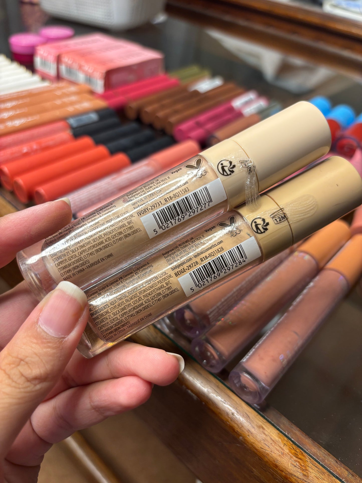 Technic 3in1 Canvas Contour & Sculpt & Conceal (concealer)