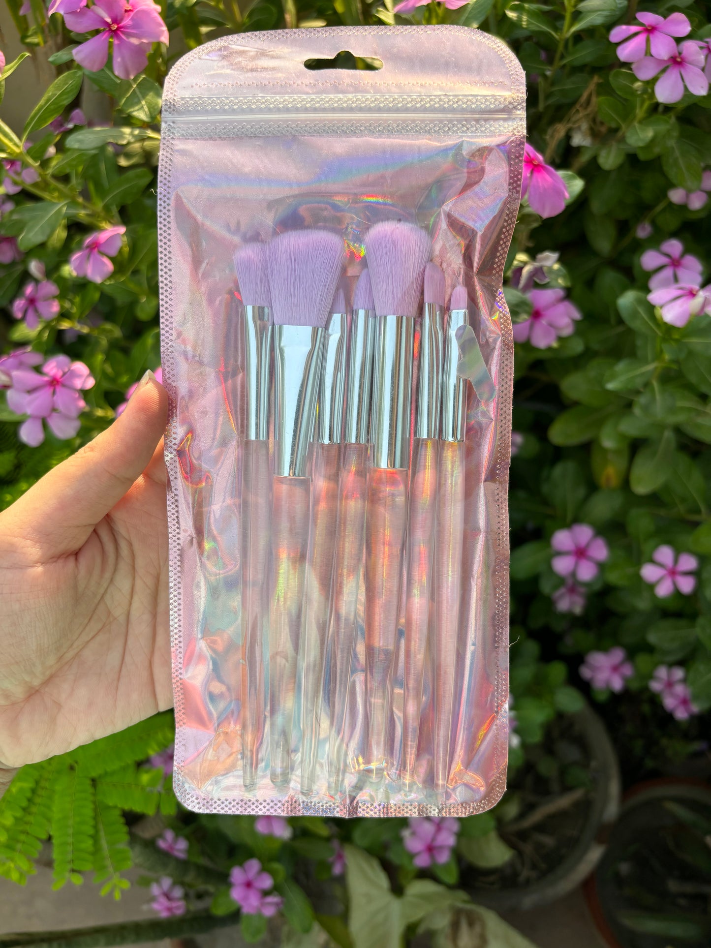 Set of 6 Makeup Brushes in Holographic Packaging