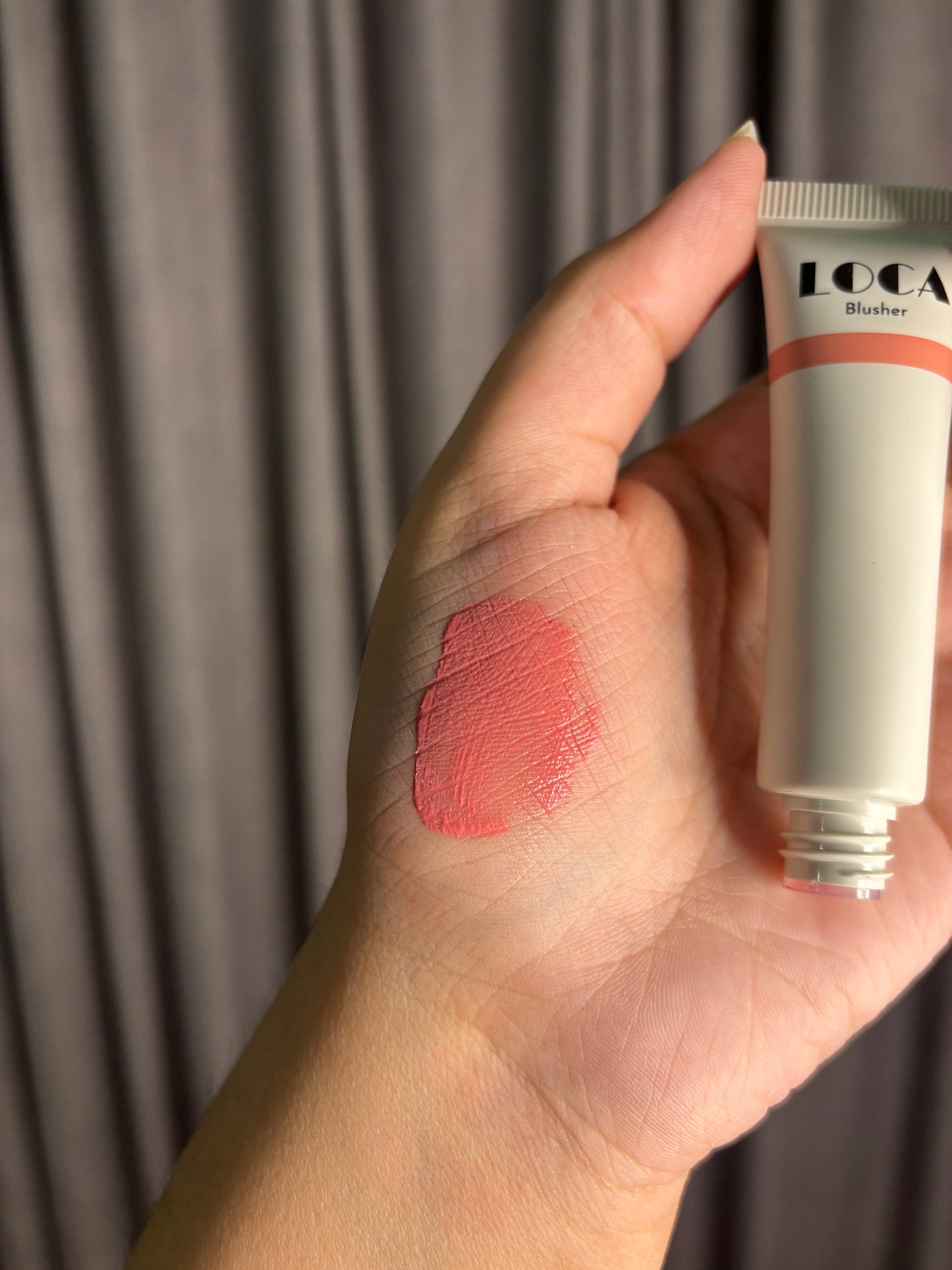 Loca Blusher Low Key Light Pink