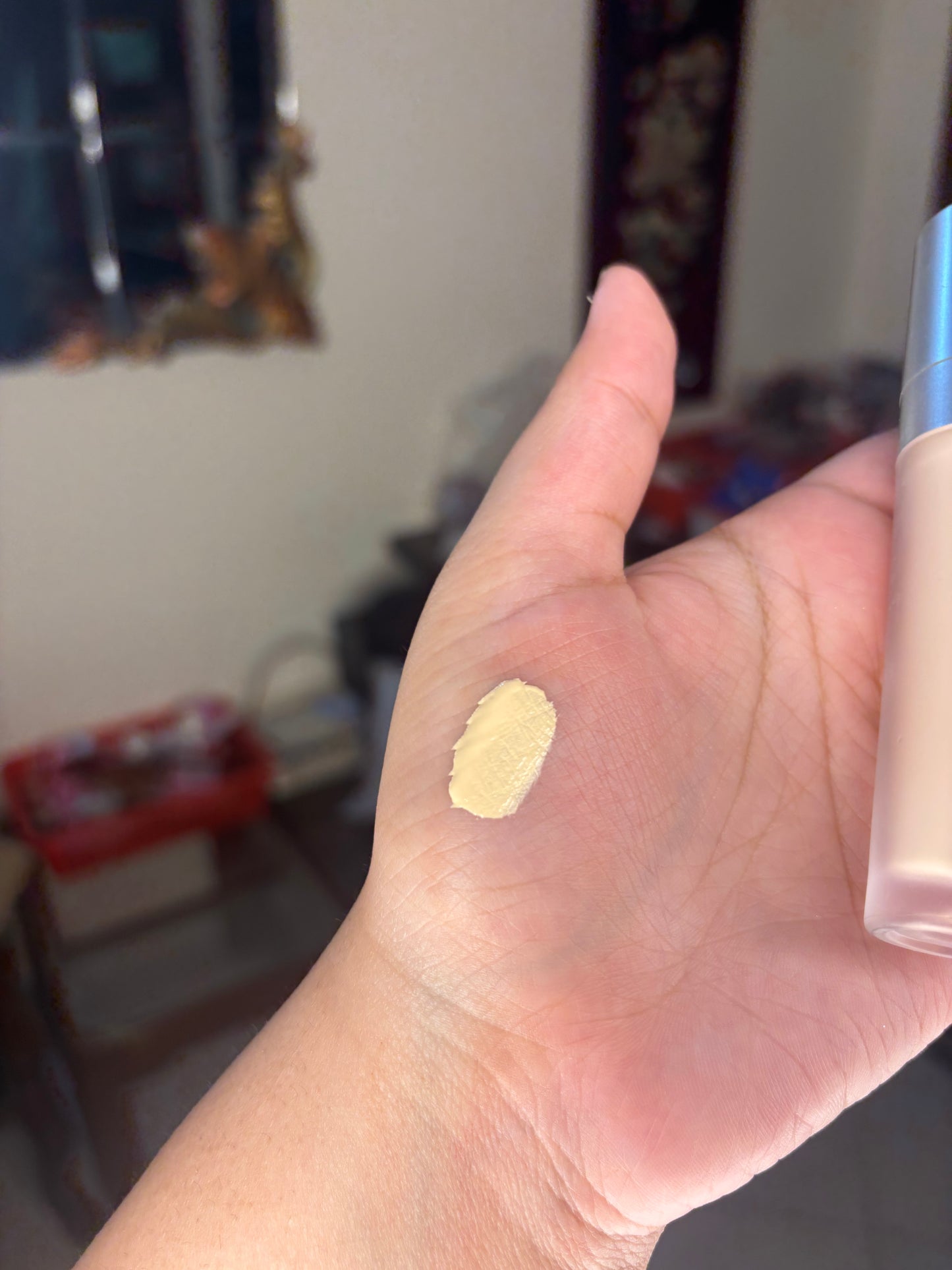 b.colour capsule serum concealer hyaluron collagen