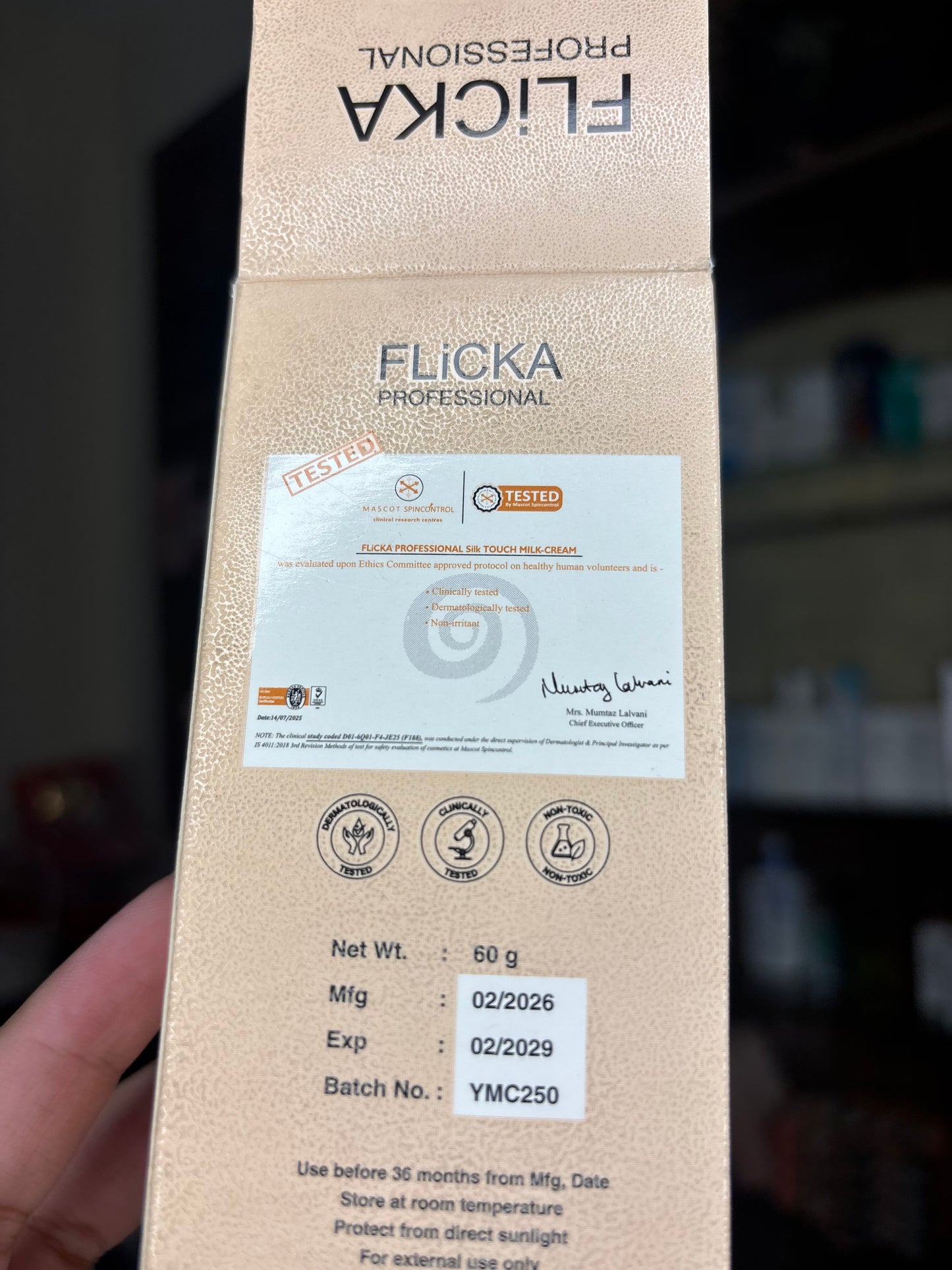 Flicka Silk Touch Moisturiser & Primer