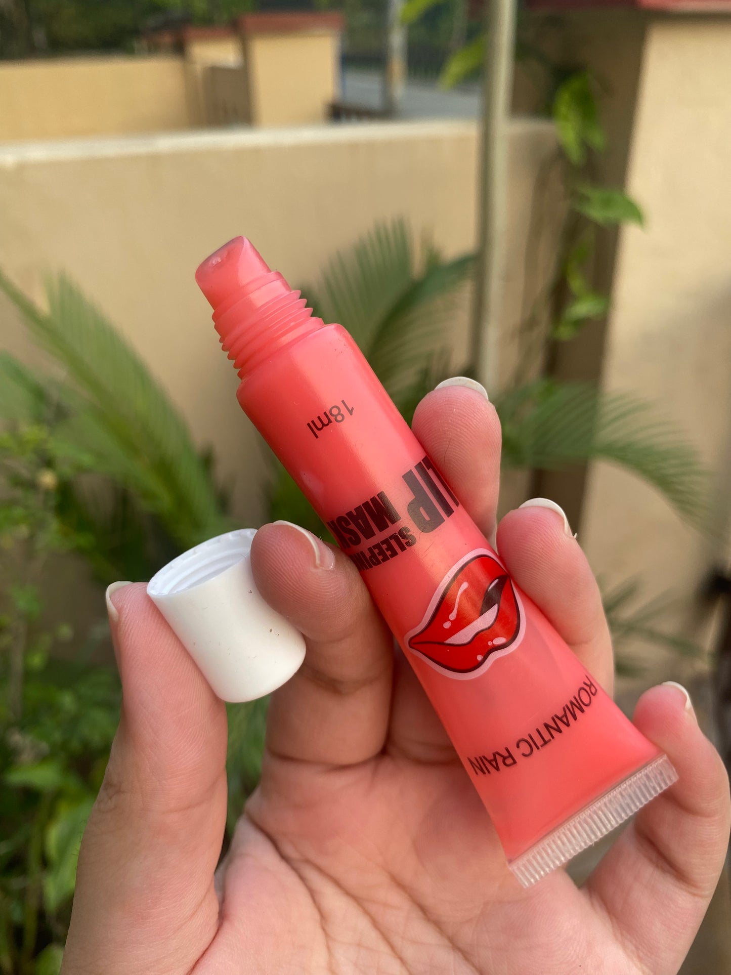 Romantic Rain Lip Sleeping Mask