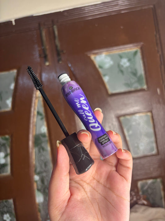 Essence Call Me Queen Dramatic False Lash Effect Mascara | Volumizing & Lengthening Mascara