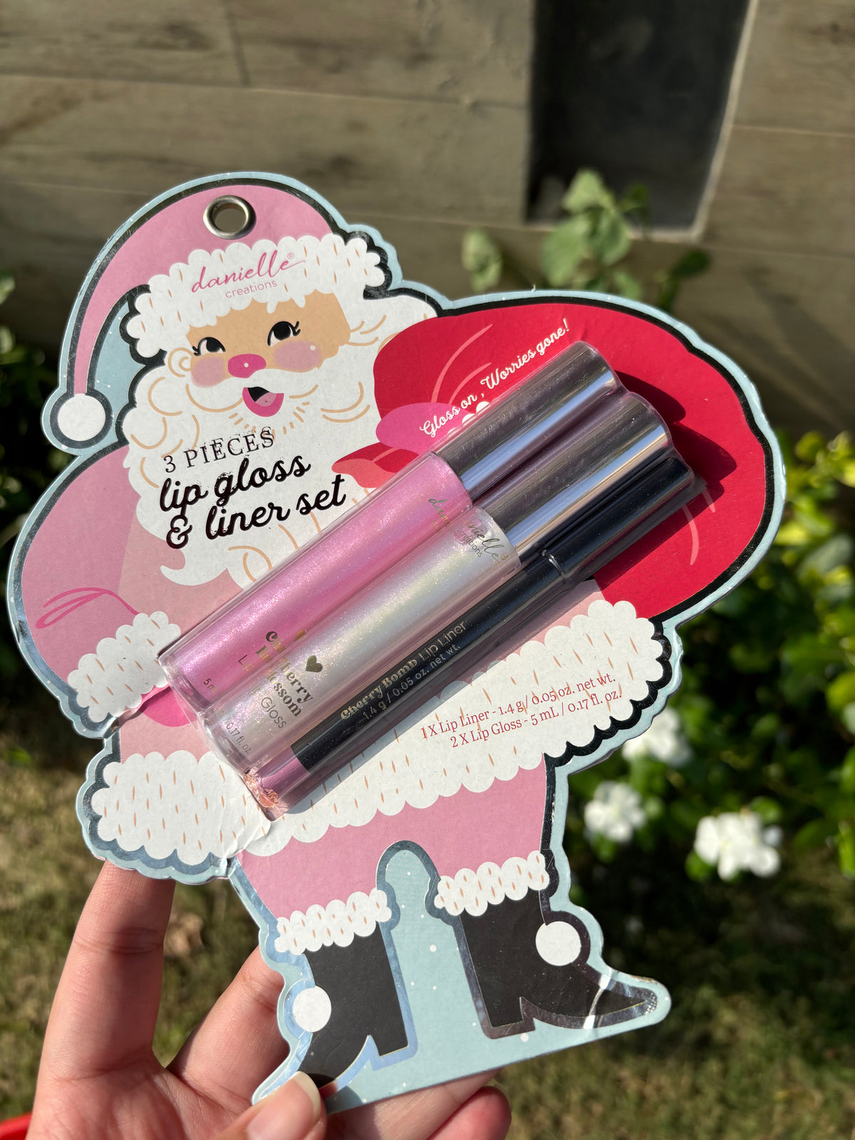 Danielle Creations 3 Pieces Lip Gloss & Lip Liner Set