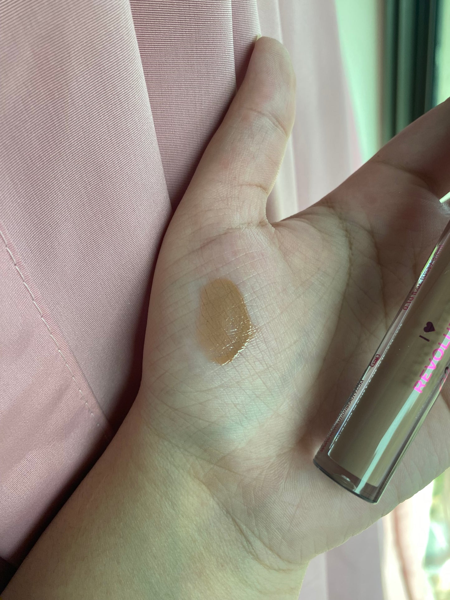 I heart Revolution Chocolate Gloss Shade Honeycomb