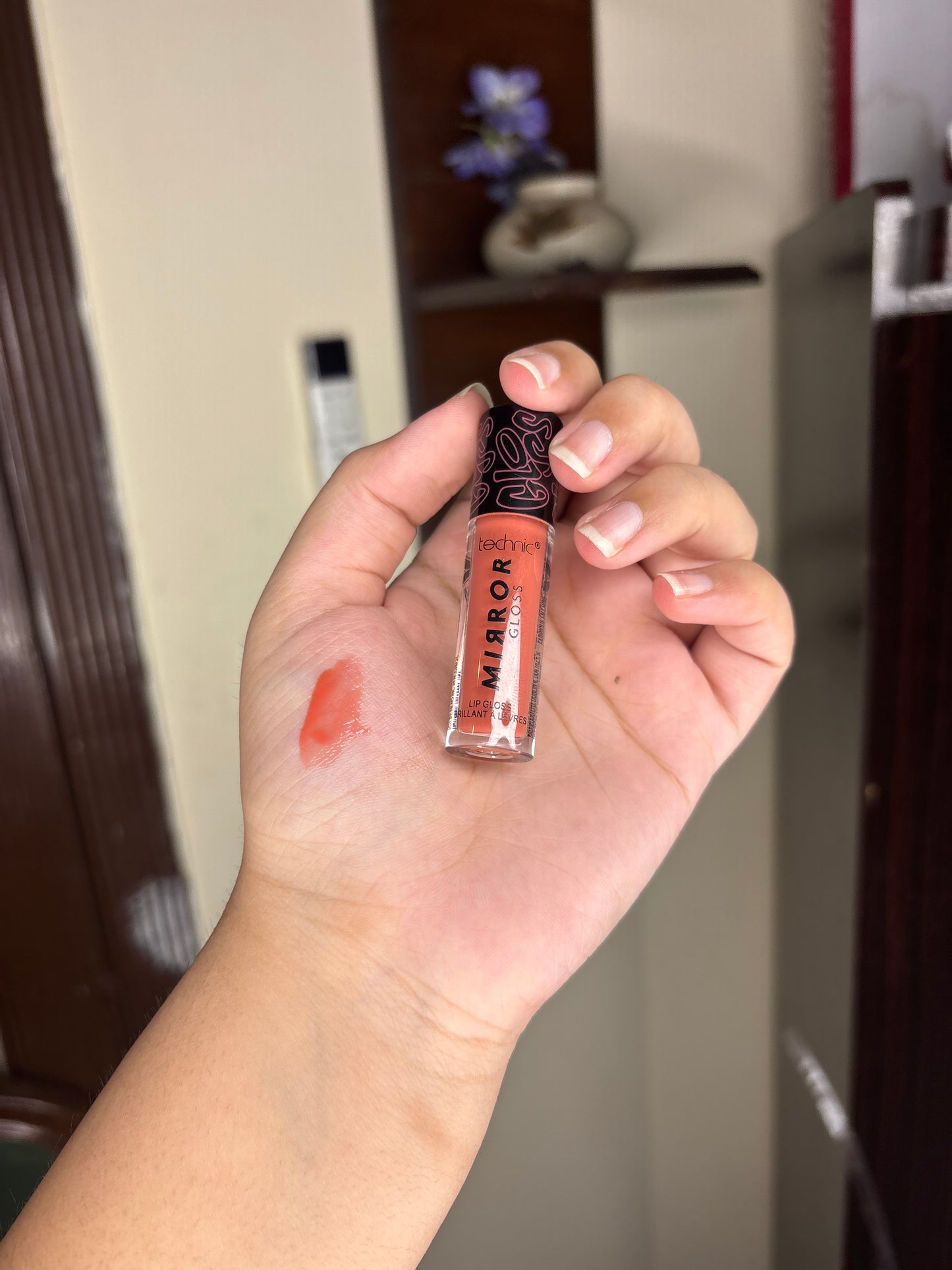 Technic Mirror Gloss Shade Spiced Bun