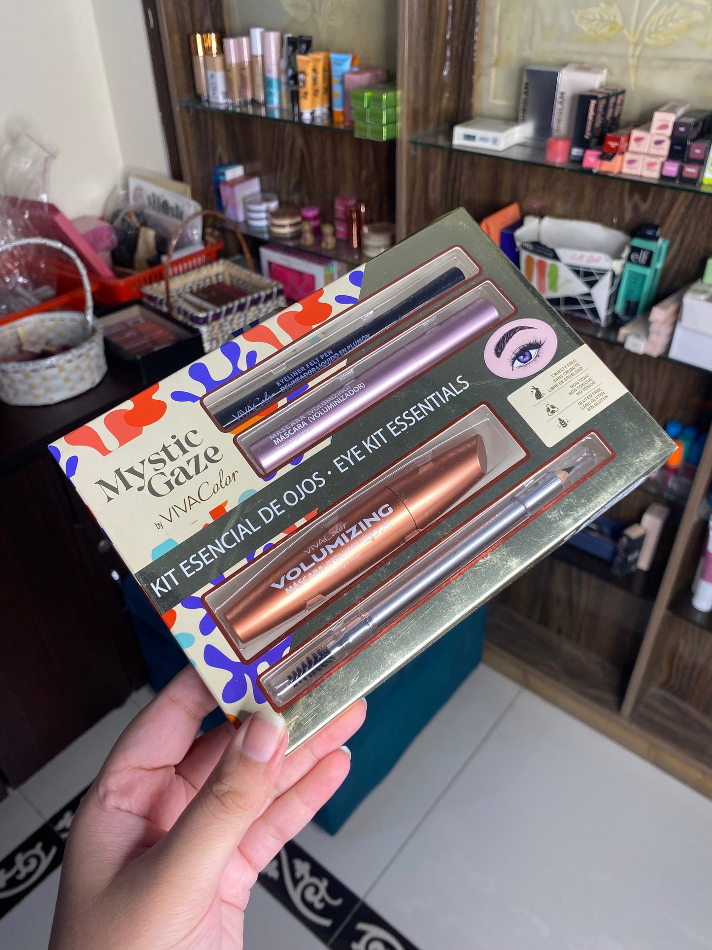 VivaColor Mystic Graze Eye Kit Essentials ( Masara, liner, spoolie, brow pencil)