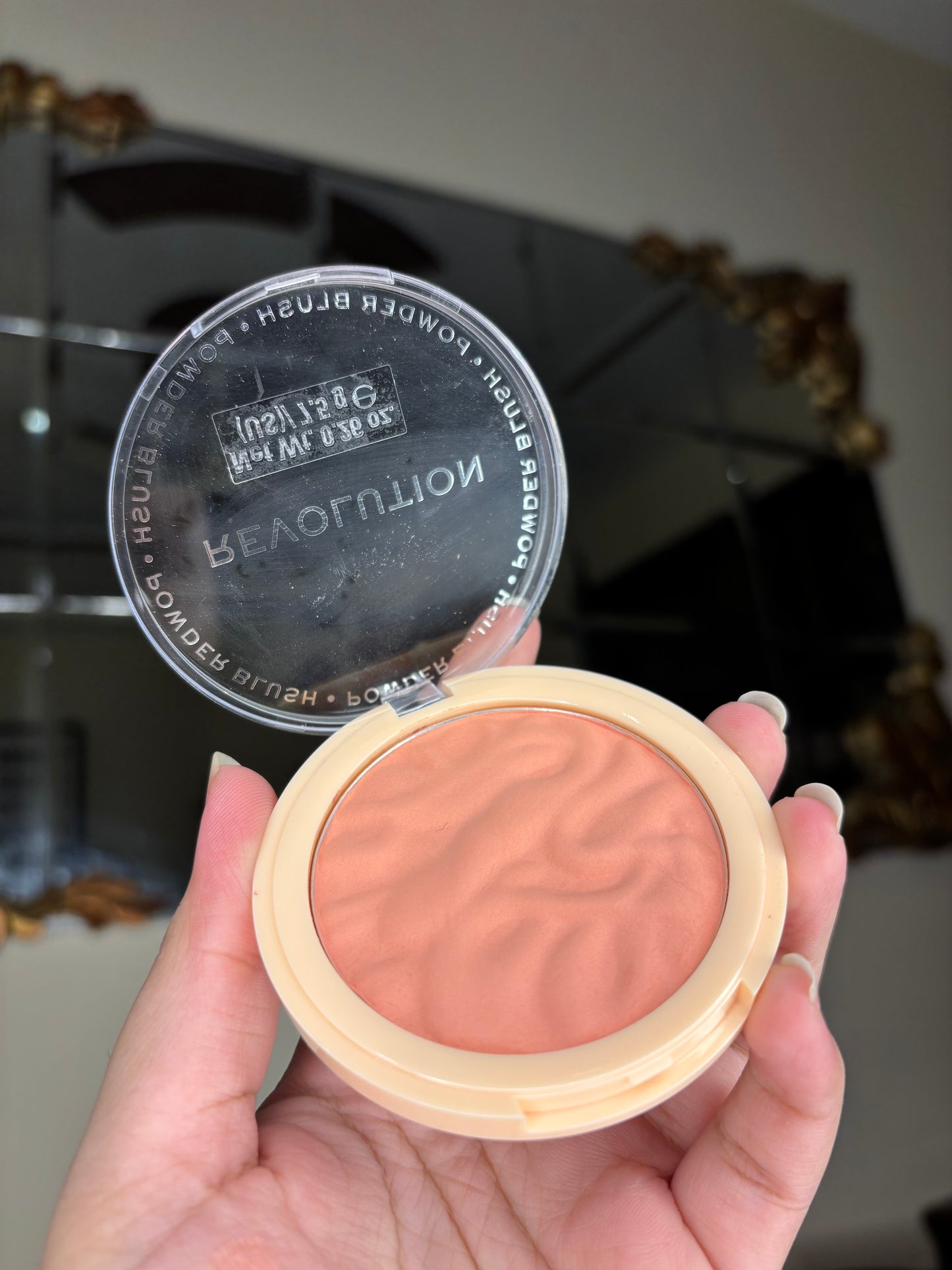 Revolution Blusher Reloaded shade 'peach bliss'