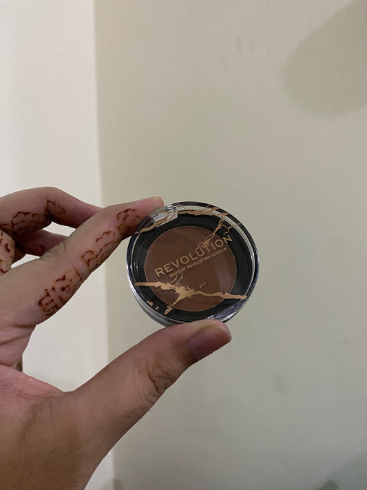 Revolution eyeshadow/contour Powder