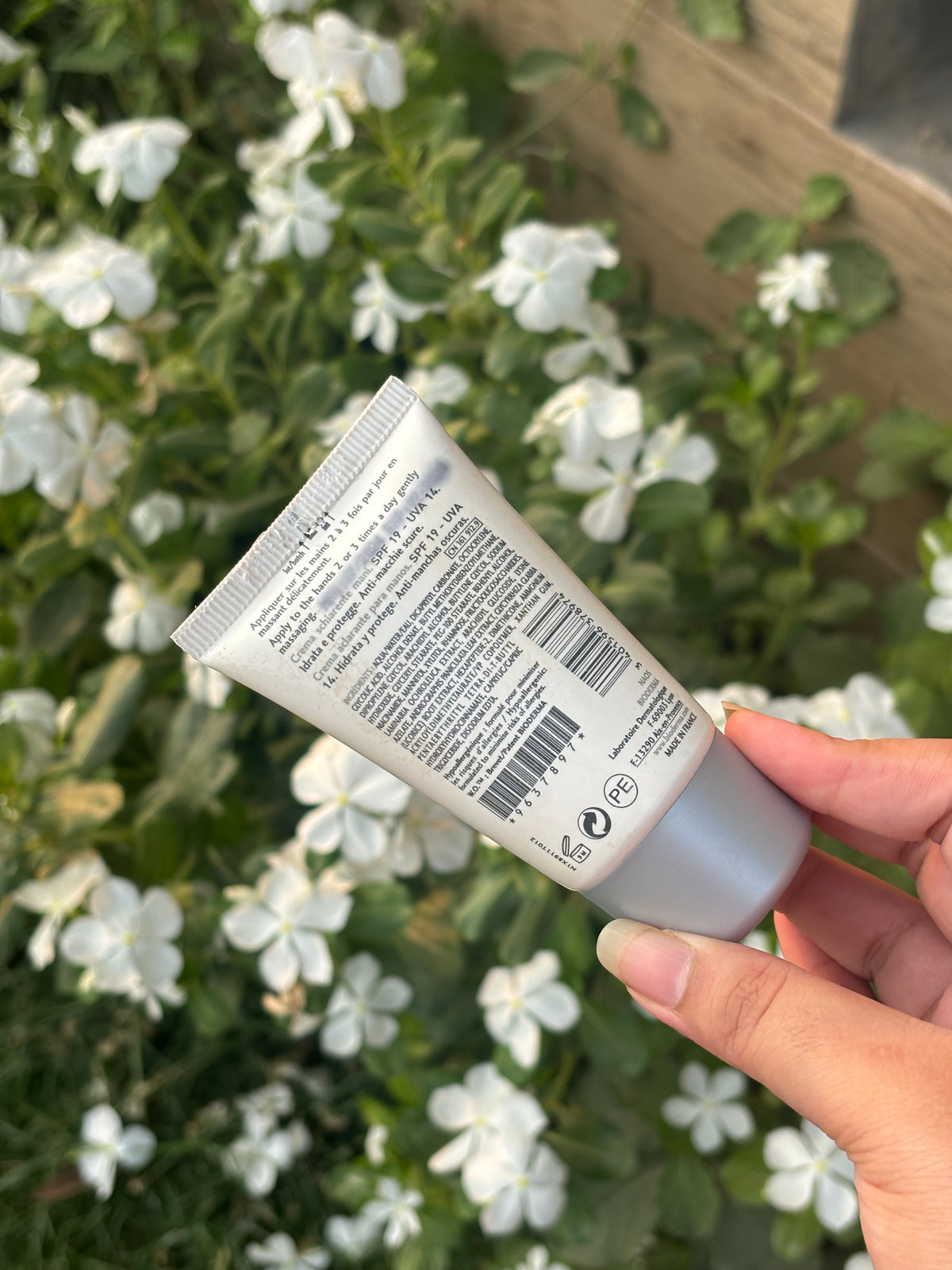 Bioderma HAND LIGHTENING CREAM | Moisturises and protects | Anti-brown marks | uv protection