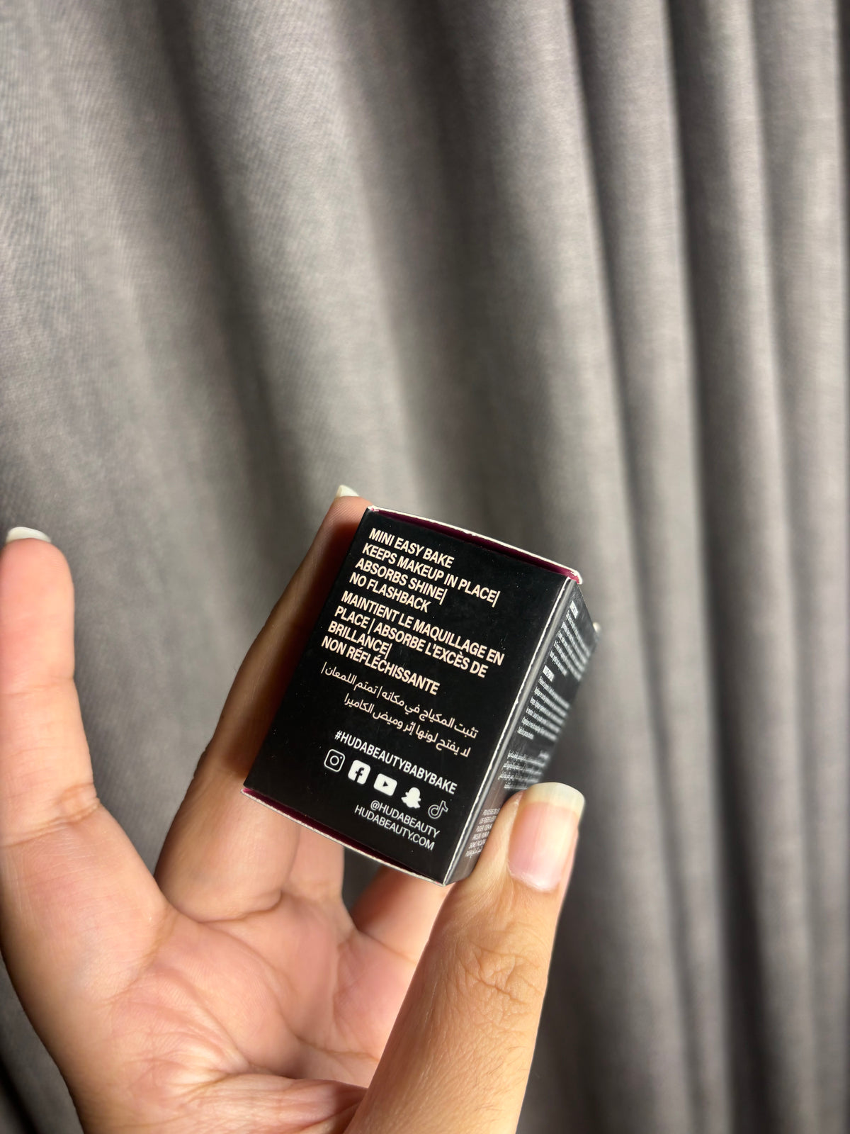 Huda Beauty Baby Bake Loose Setting Powder
