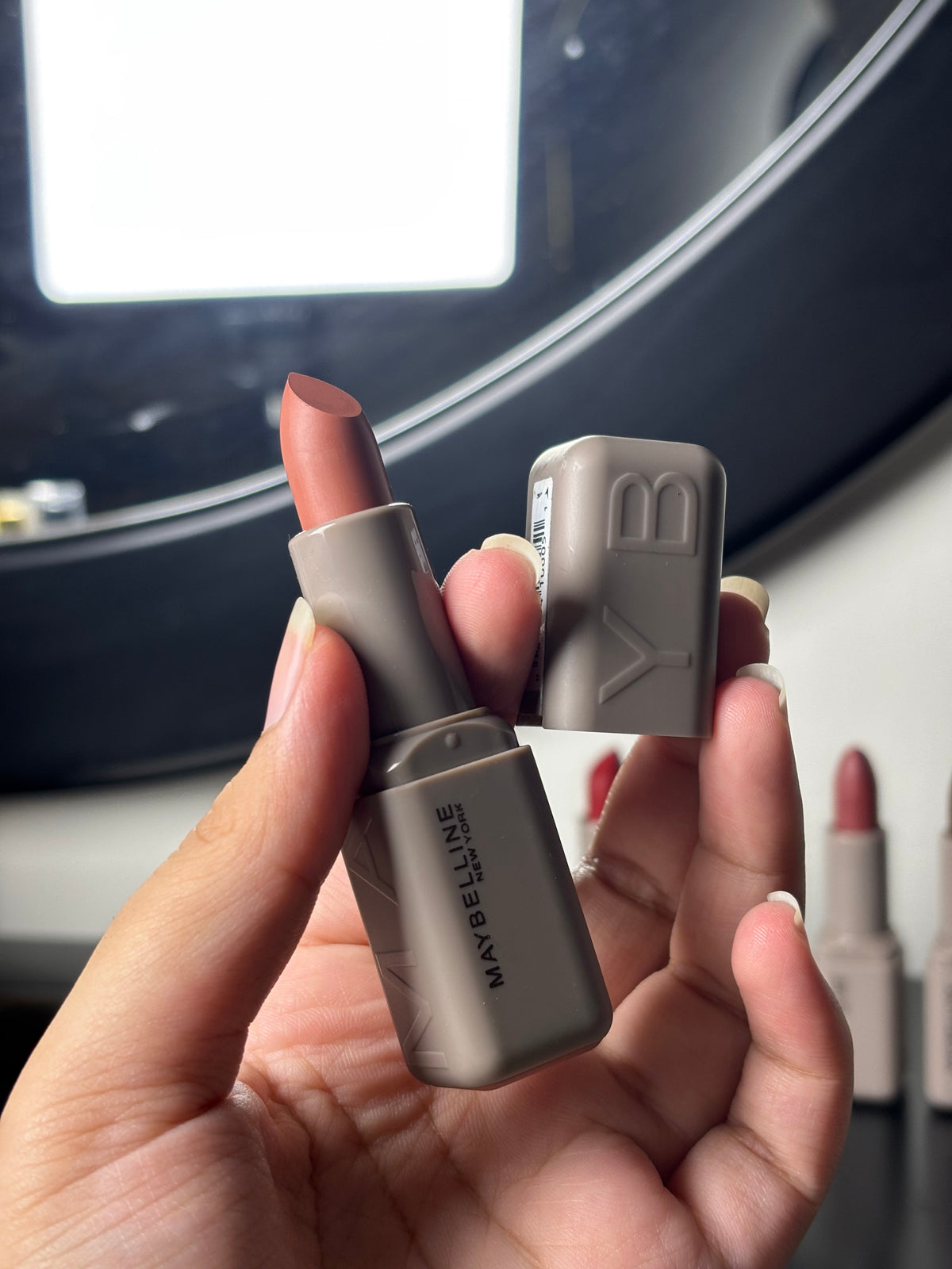 Maybelline Moisturizing Serum Matte Lipstick