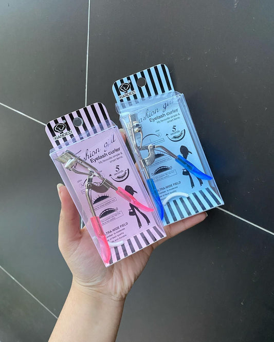 Eyelash Curler