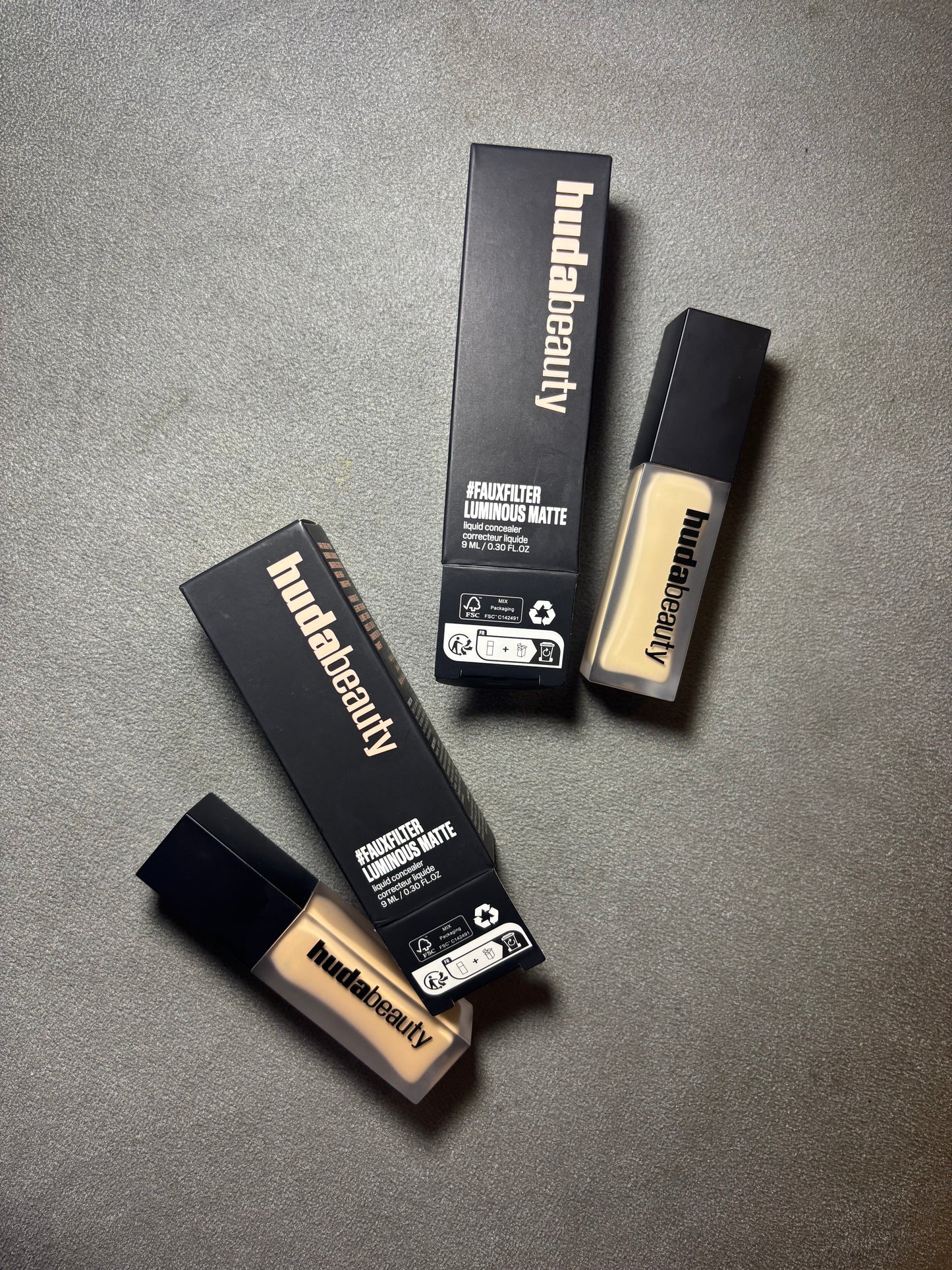 Huda Beauty Faux Filter Luminous Matte Concealer