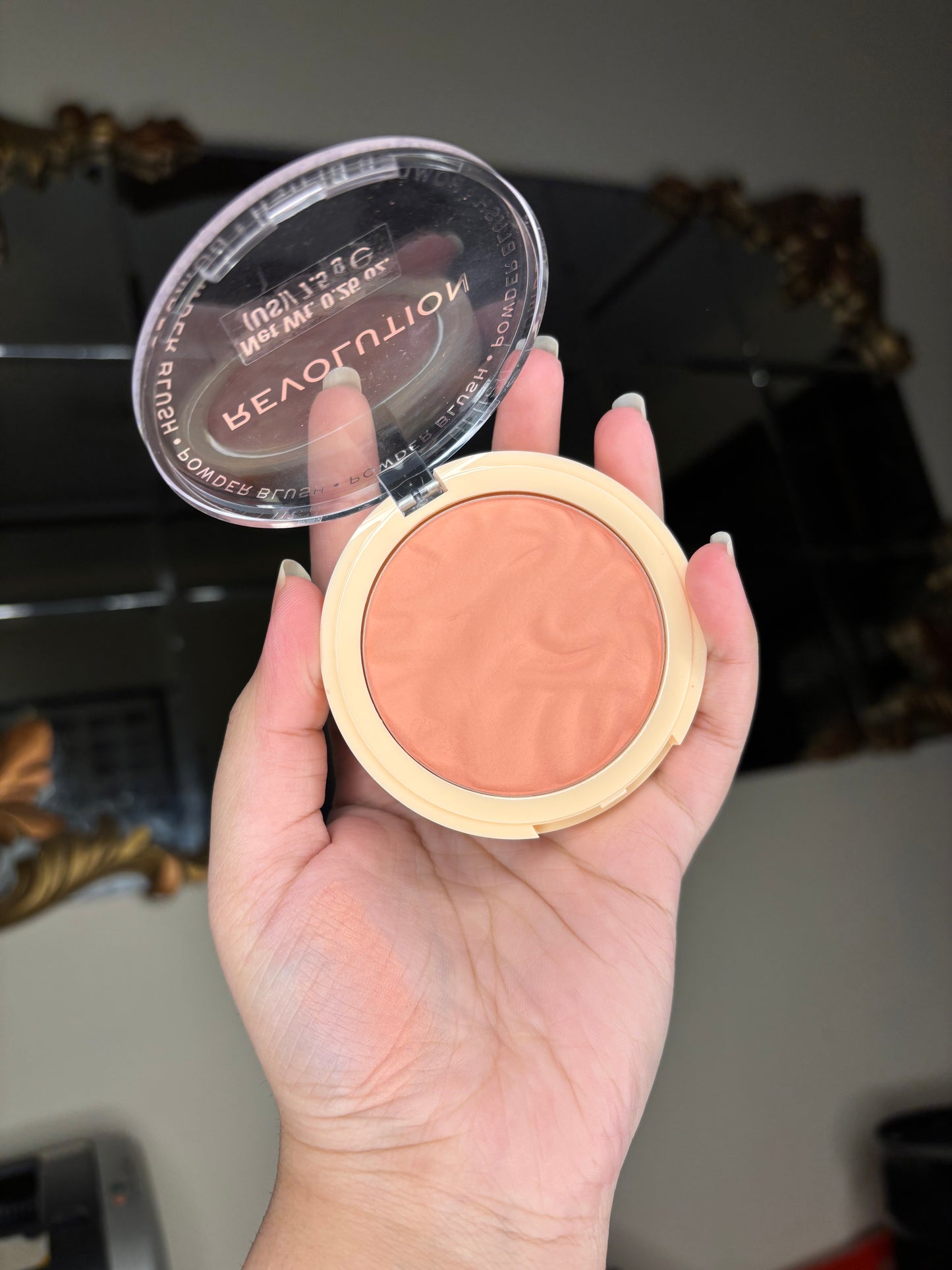 Revolution Blusher Reloaded shade 'peach bliss'