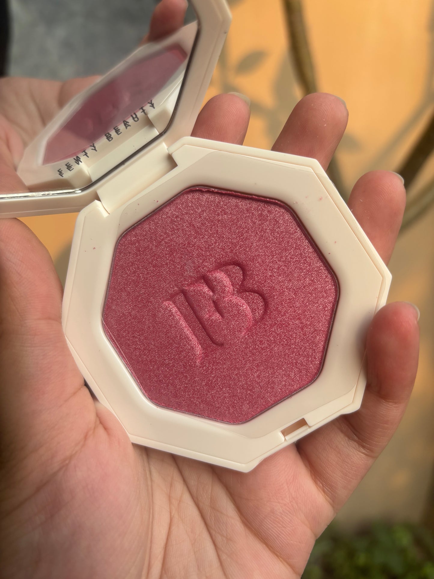 Fenty Beauty by Rihanna Killawatt Freestyle Highlighter Shade Wattabrt