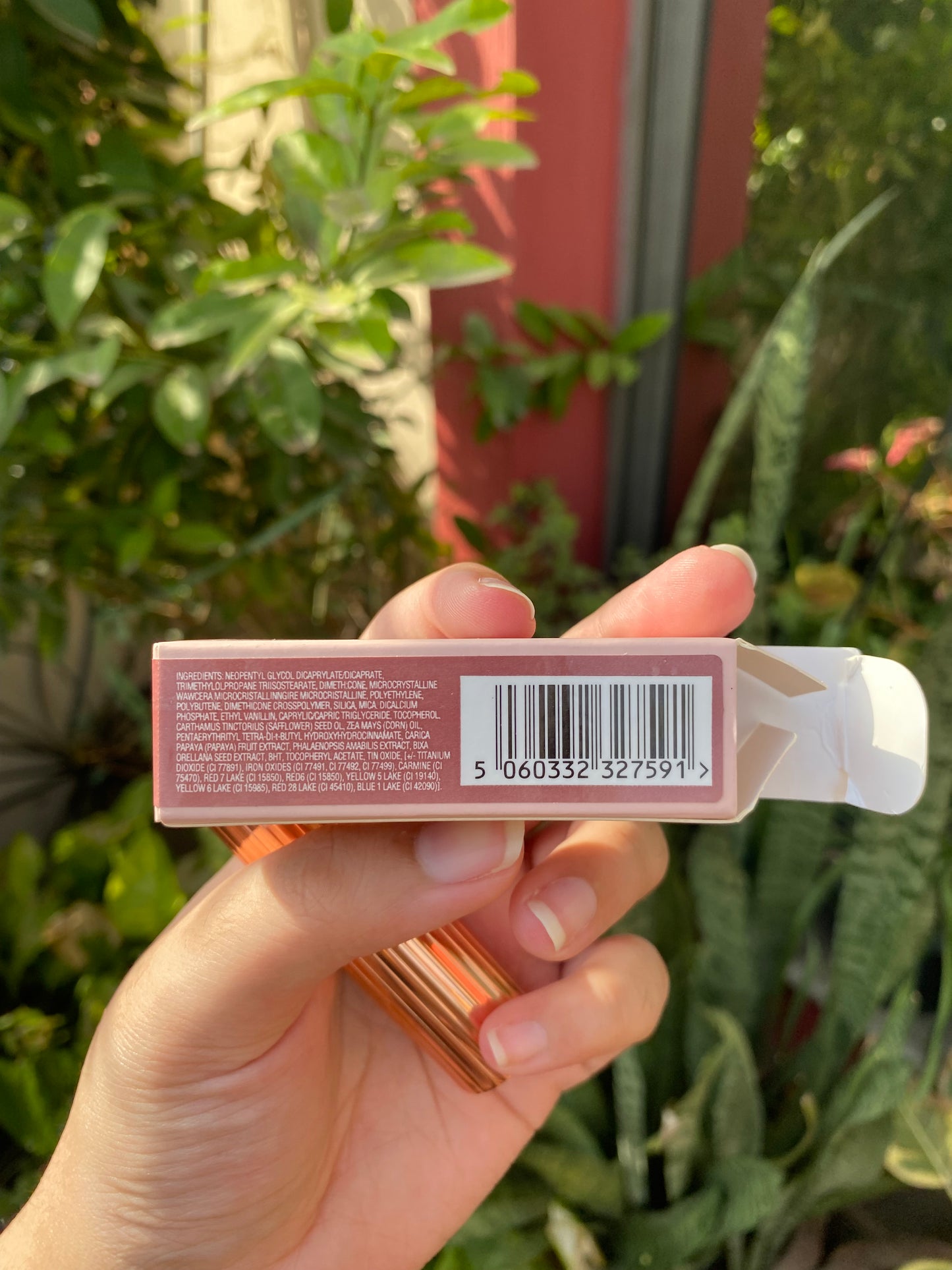 Charlotte Tilbury Pillow Talk Matte Revolution (LUMINOUS
MODERN-MATTE
LONG-LASTING LIPSTICK) Shade Pillow Talk