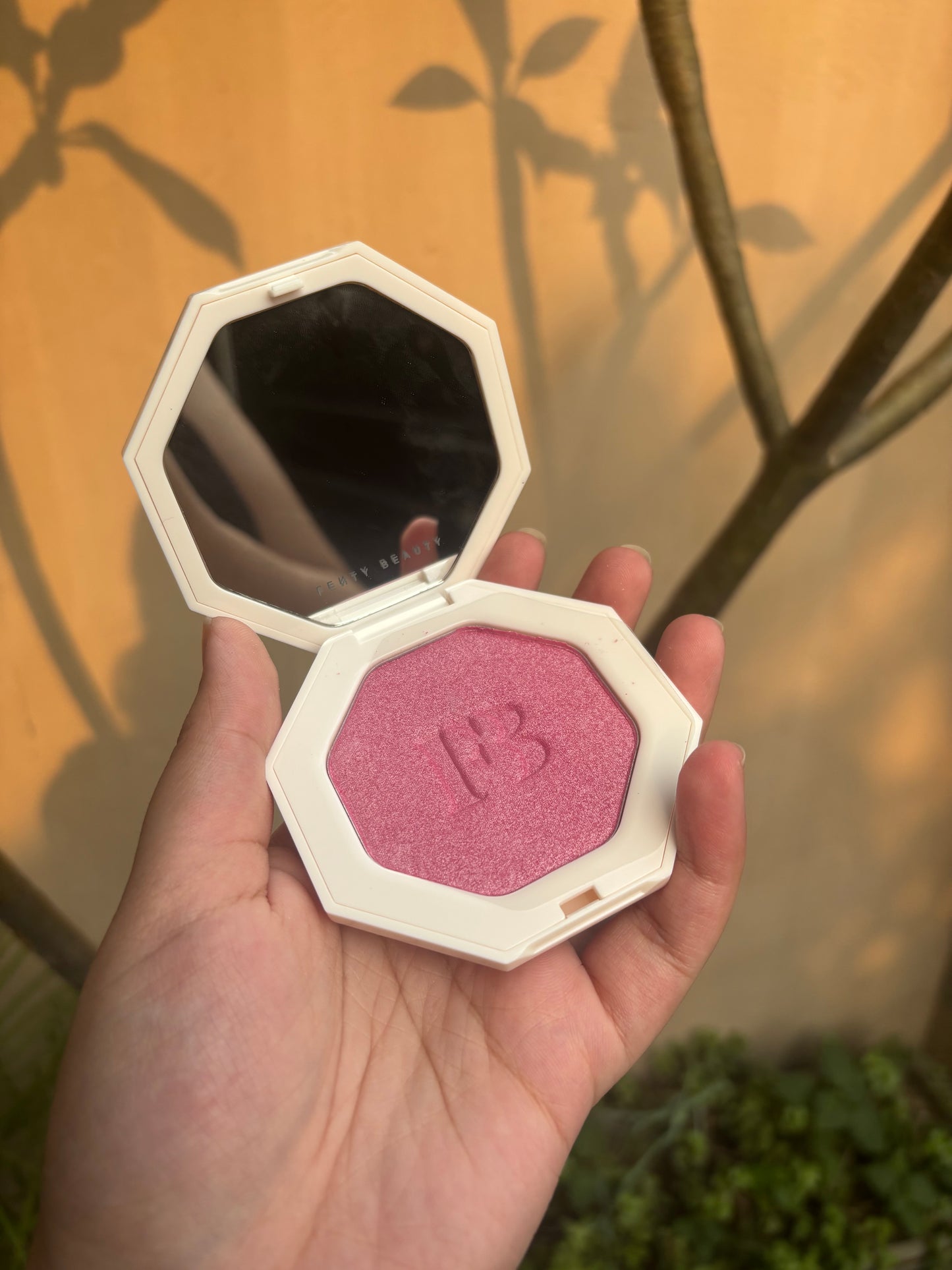 Fenty Beauty by Rihanna Killawatt Freestyle Highlighter Shade Wattabrt