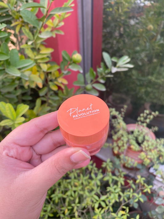 Revolution Planet Peach Lip Scrub