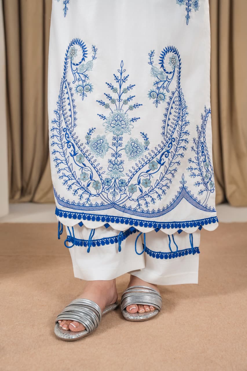 Fana Embroidered 3 Piece
