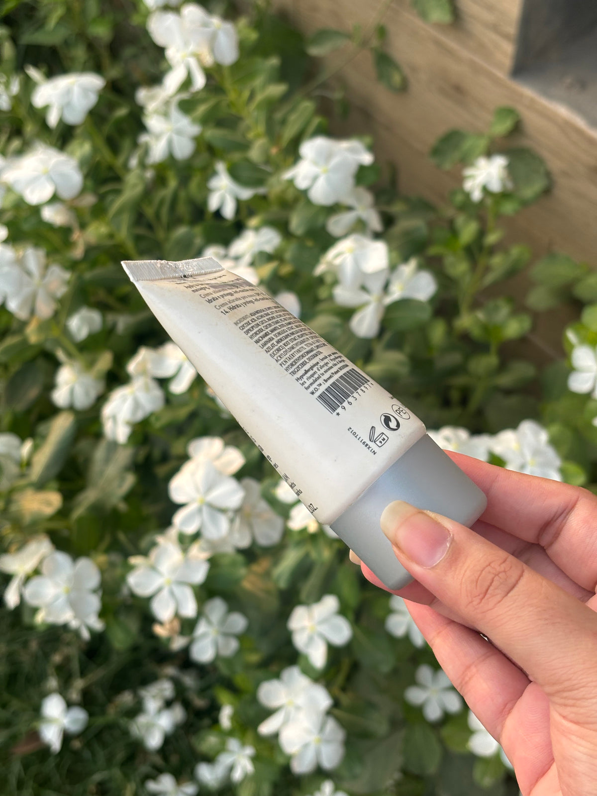 Bioderma HAND LIGHTENING CREAM | Moisturises and protects | Anti-brown marks | uv protection