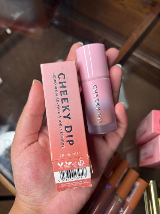 W7 Cheeky Dip Liquid Blush
