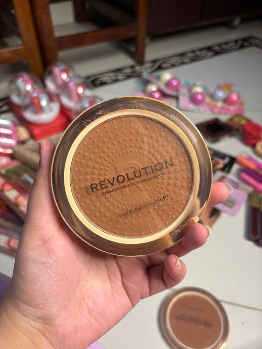 Revolution Mega Bronzer 2 Warm