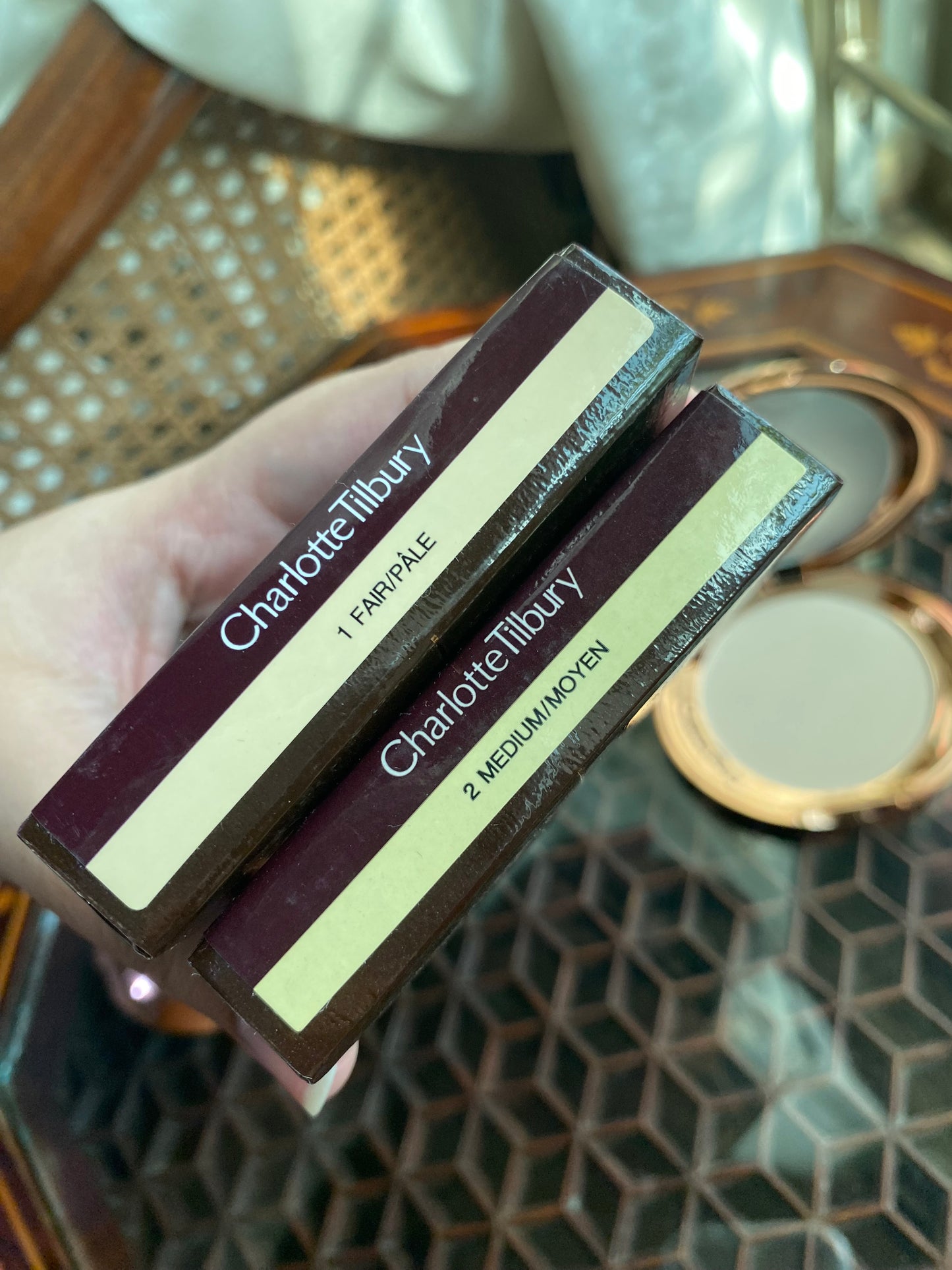 Charlotte Tilbury Air Brush Flawless Finish Complexion Perfecting Micro Powder